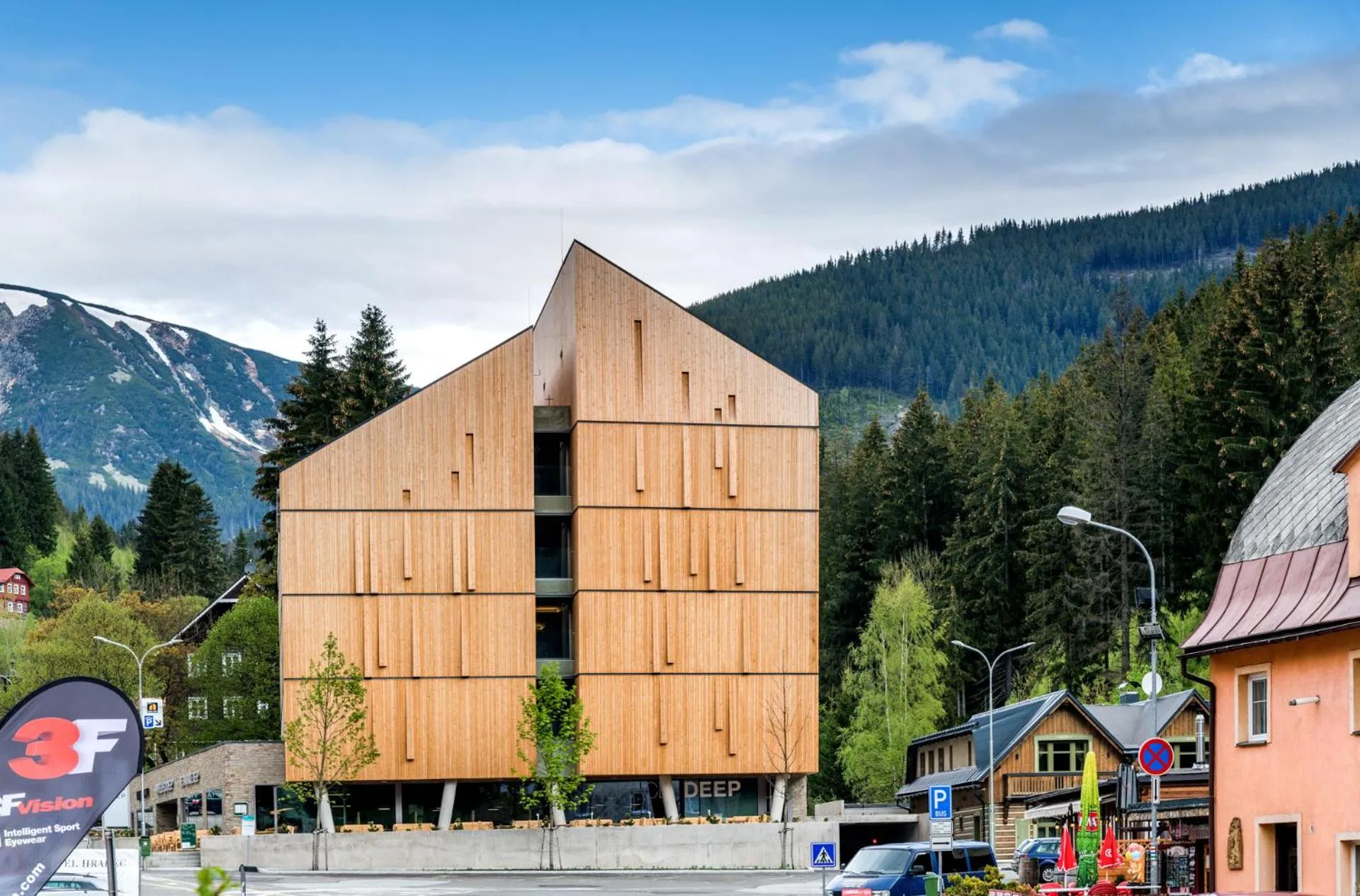 Property building in HOTEL PECR DEEP