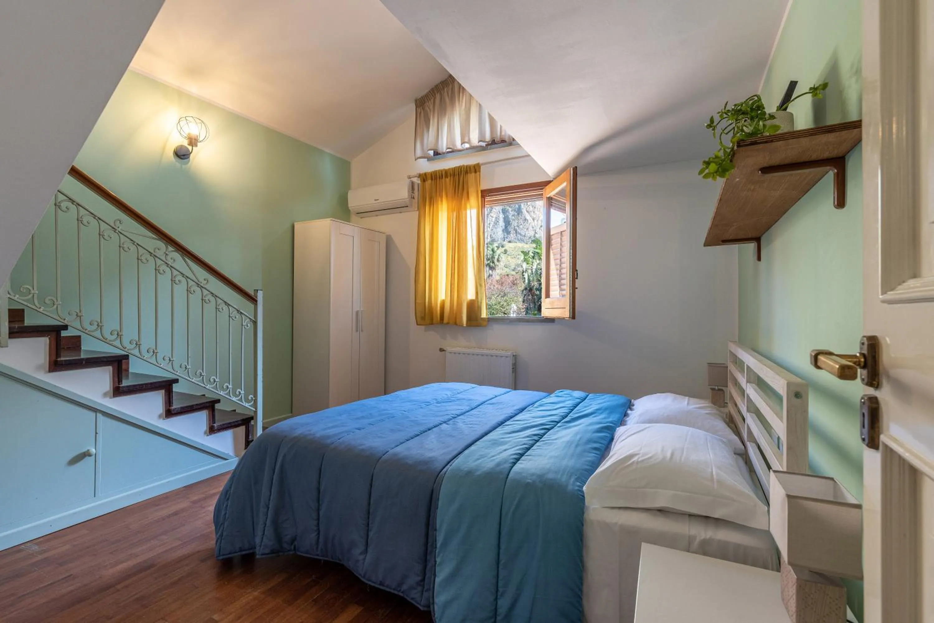 Bed in Bouganville Home Mondello