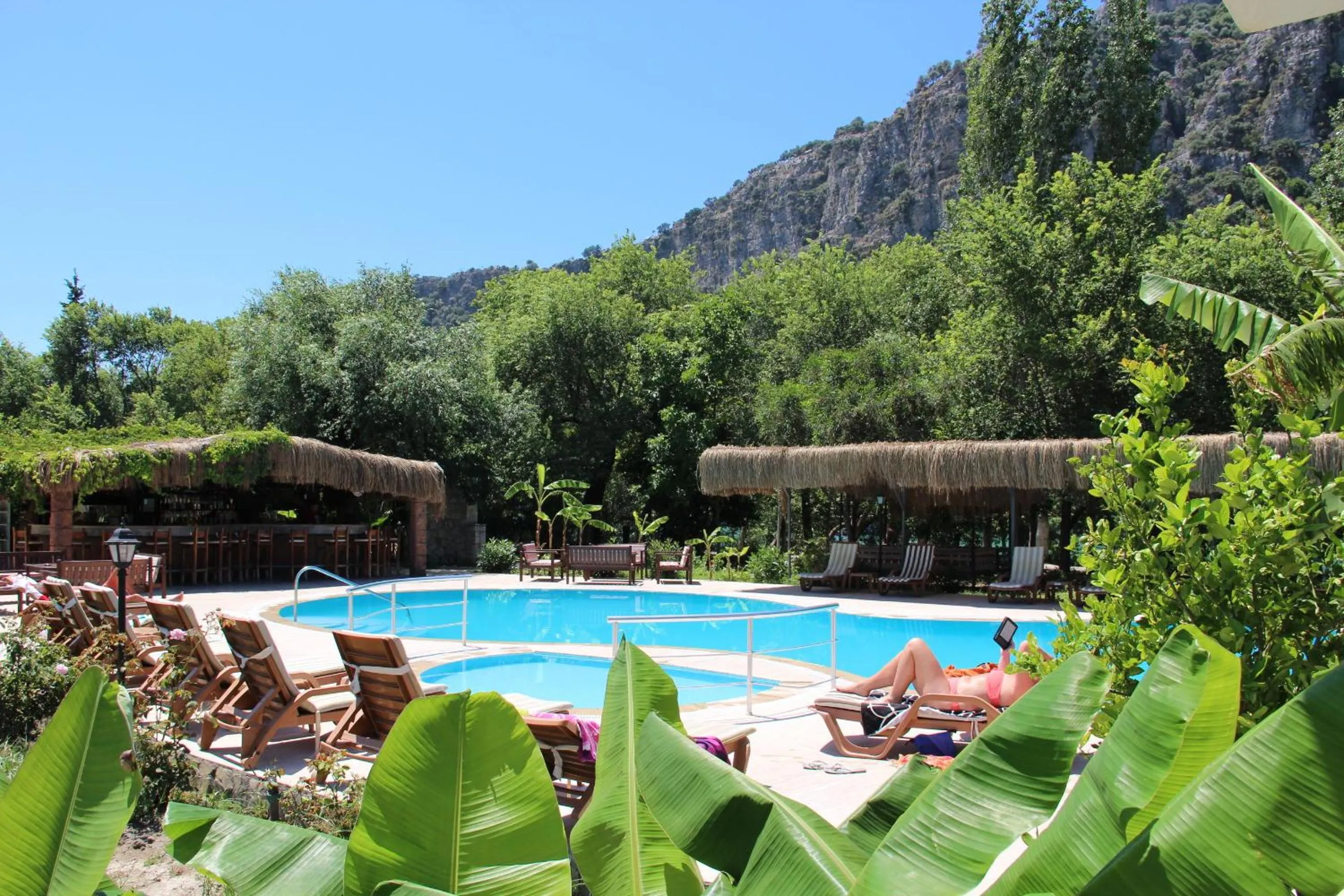 Swimming pool in Hotel Riverside