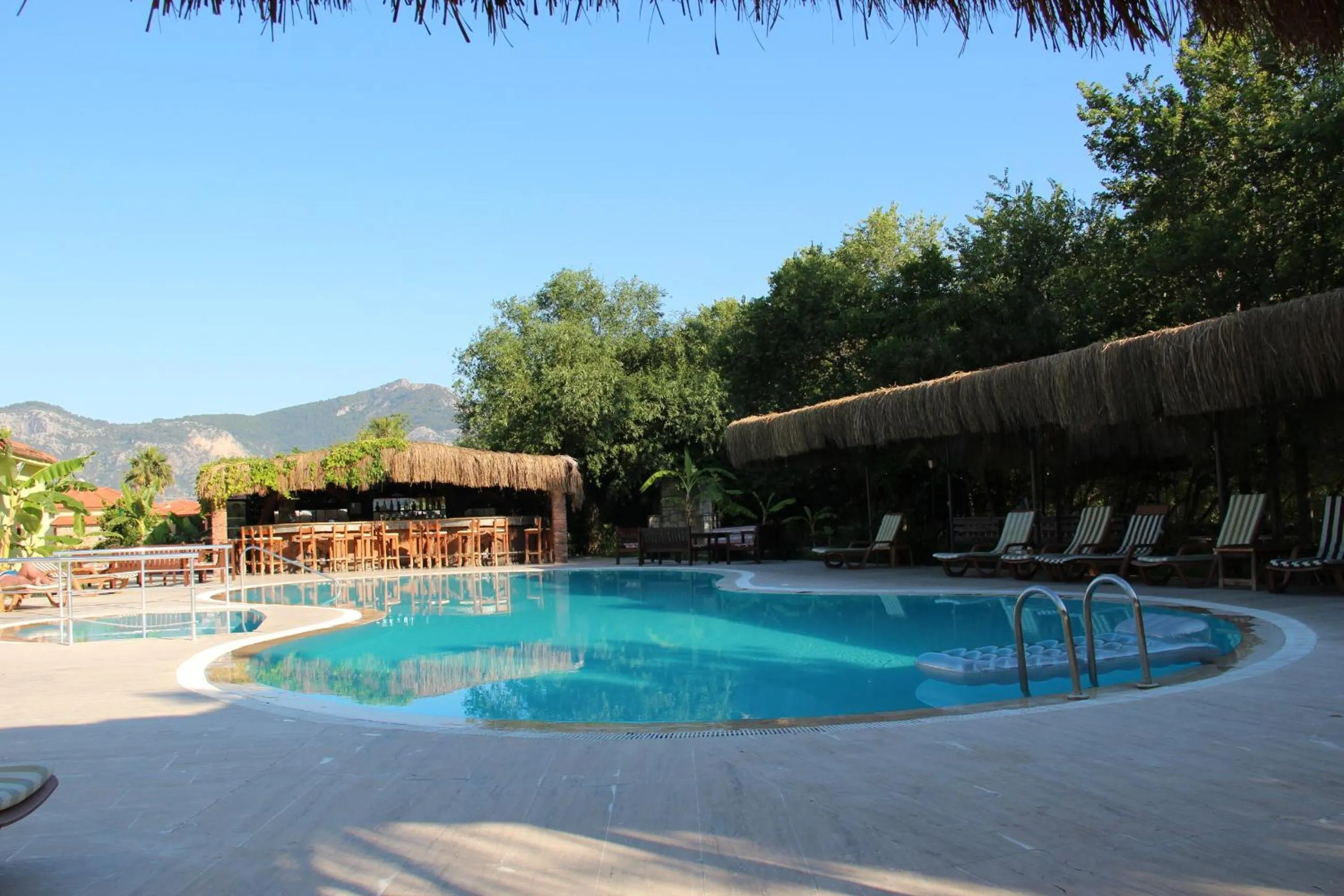Swimming pool in Hotel Riverside