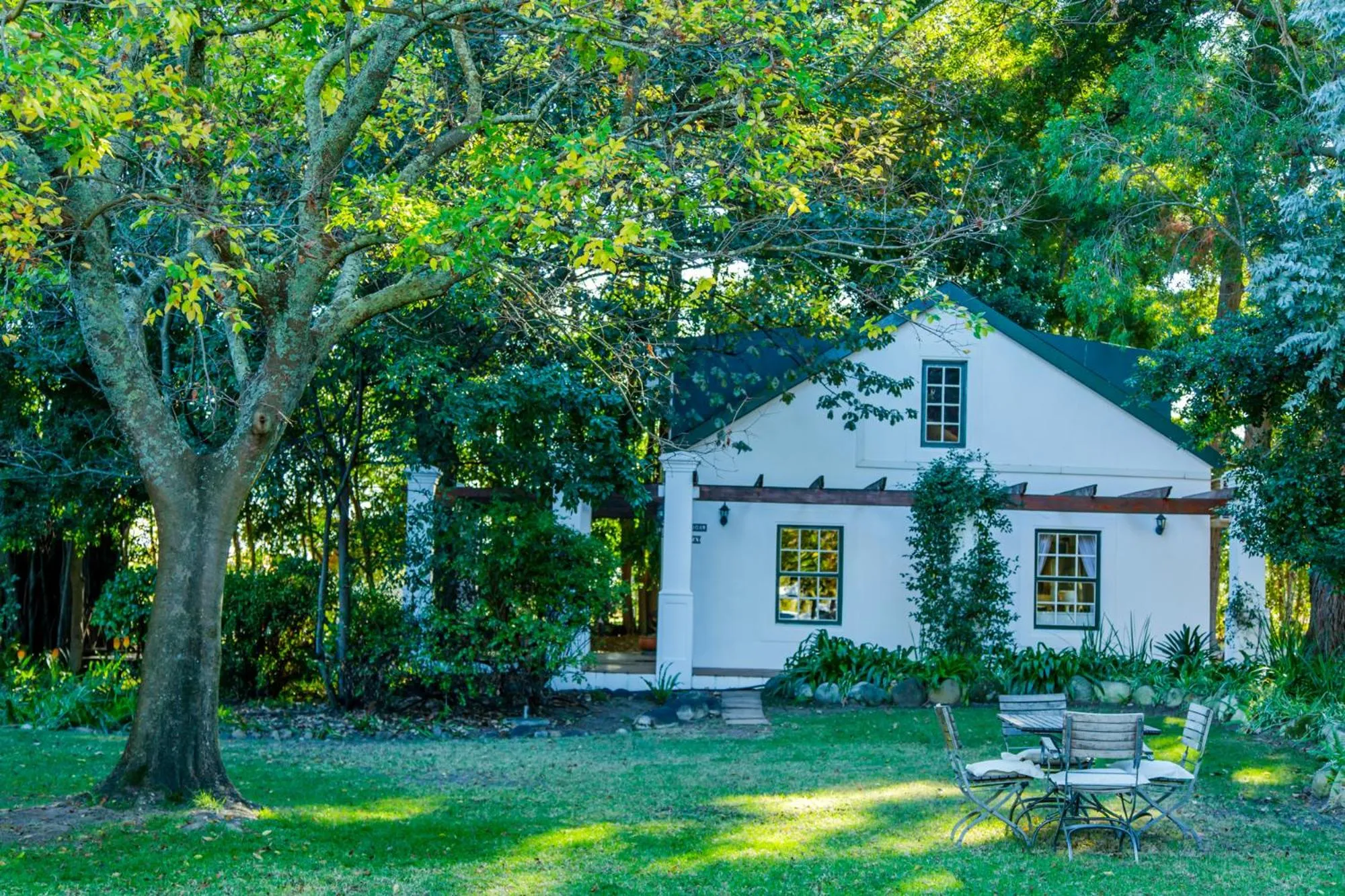 Property building in Le Manoir de Brendel
