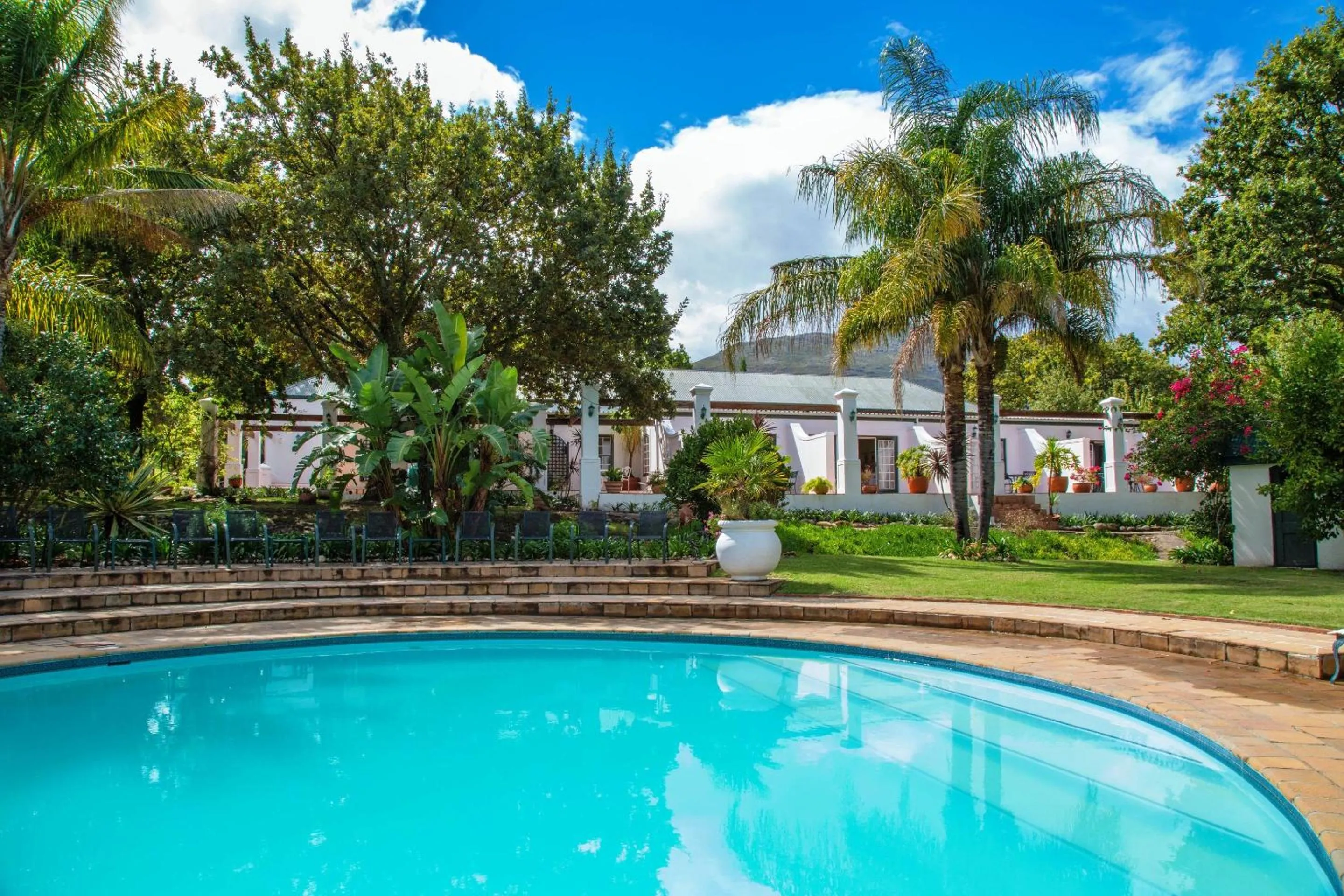 Summer in Le Manoir de Brendel