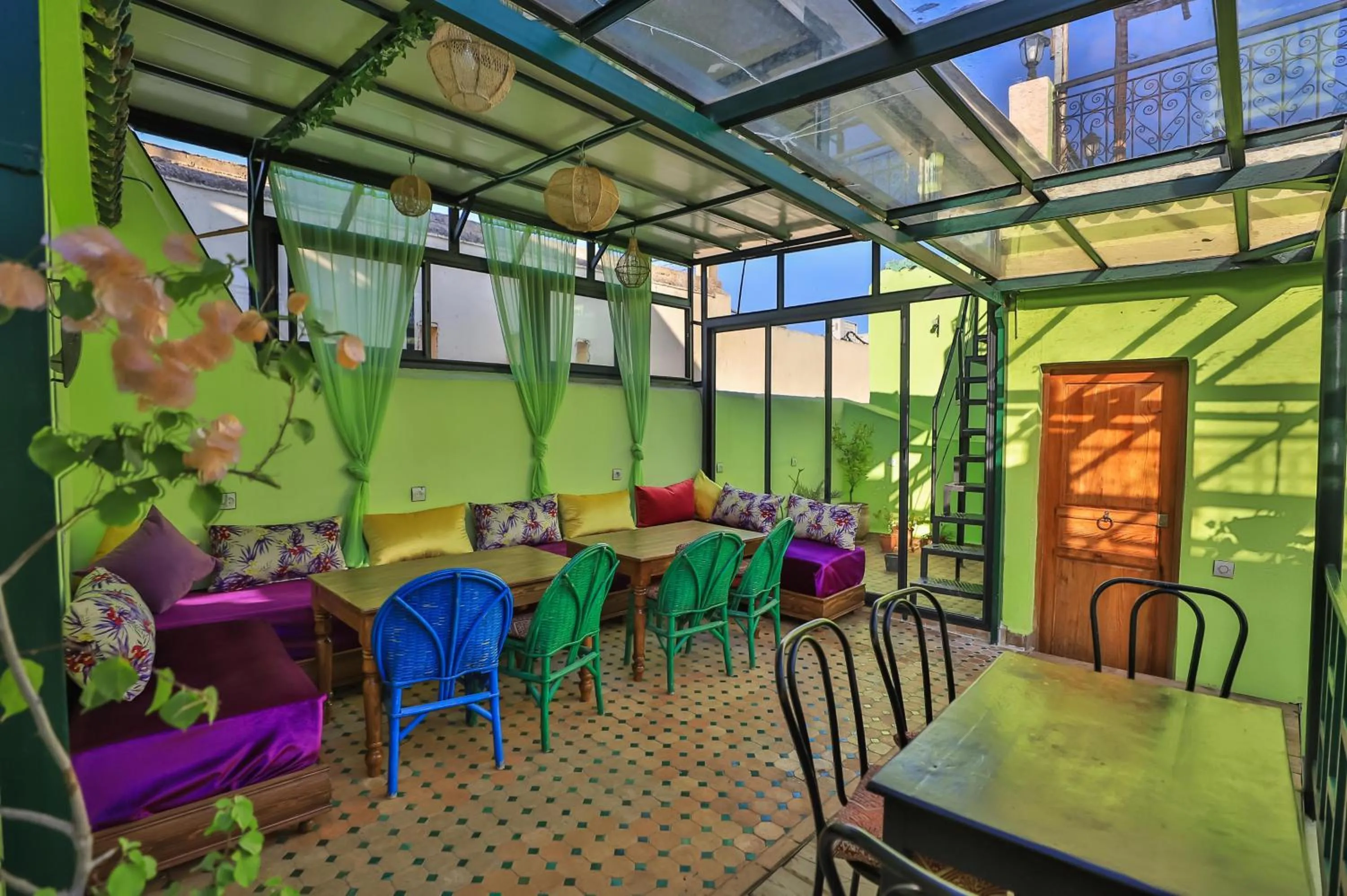 Restaurant/places to eat in Riad Hidaya
