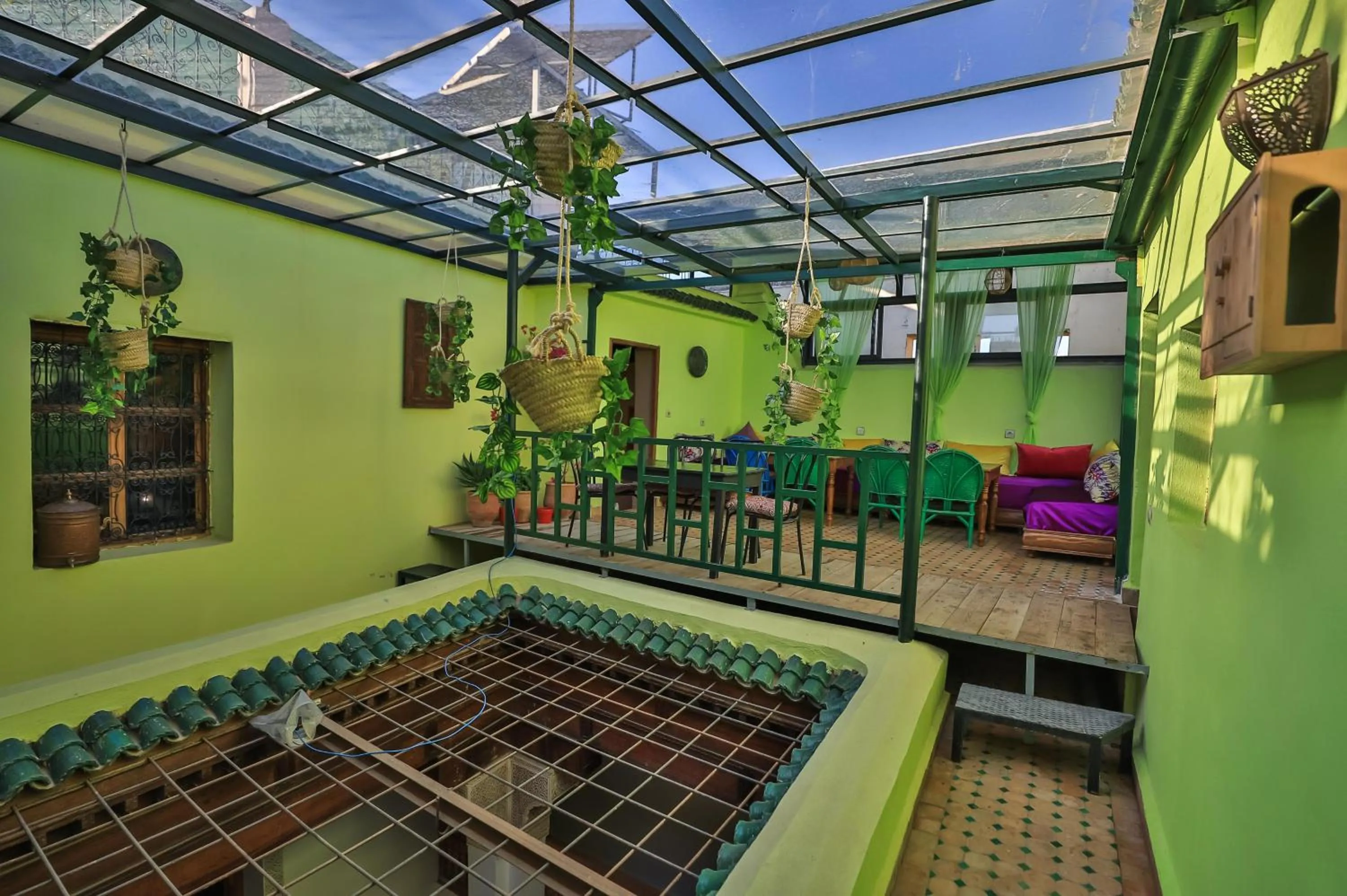 Restaurant/places to eat in Riad Hidaya