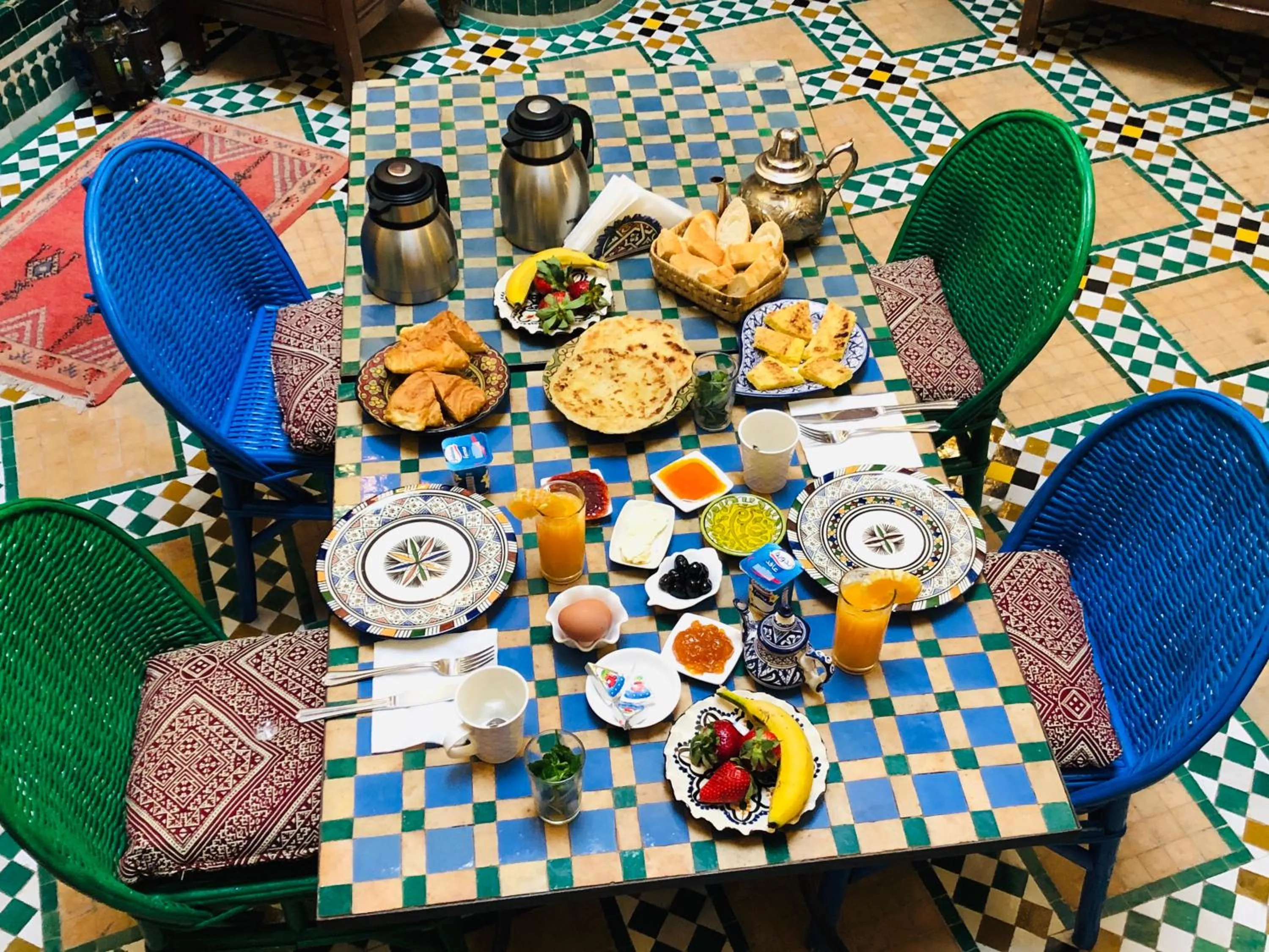Restaurant/places to eat in Riad Hidaya