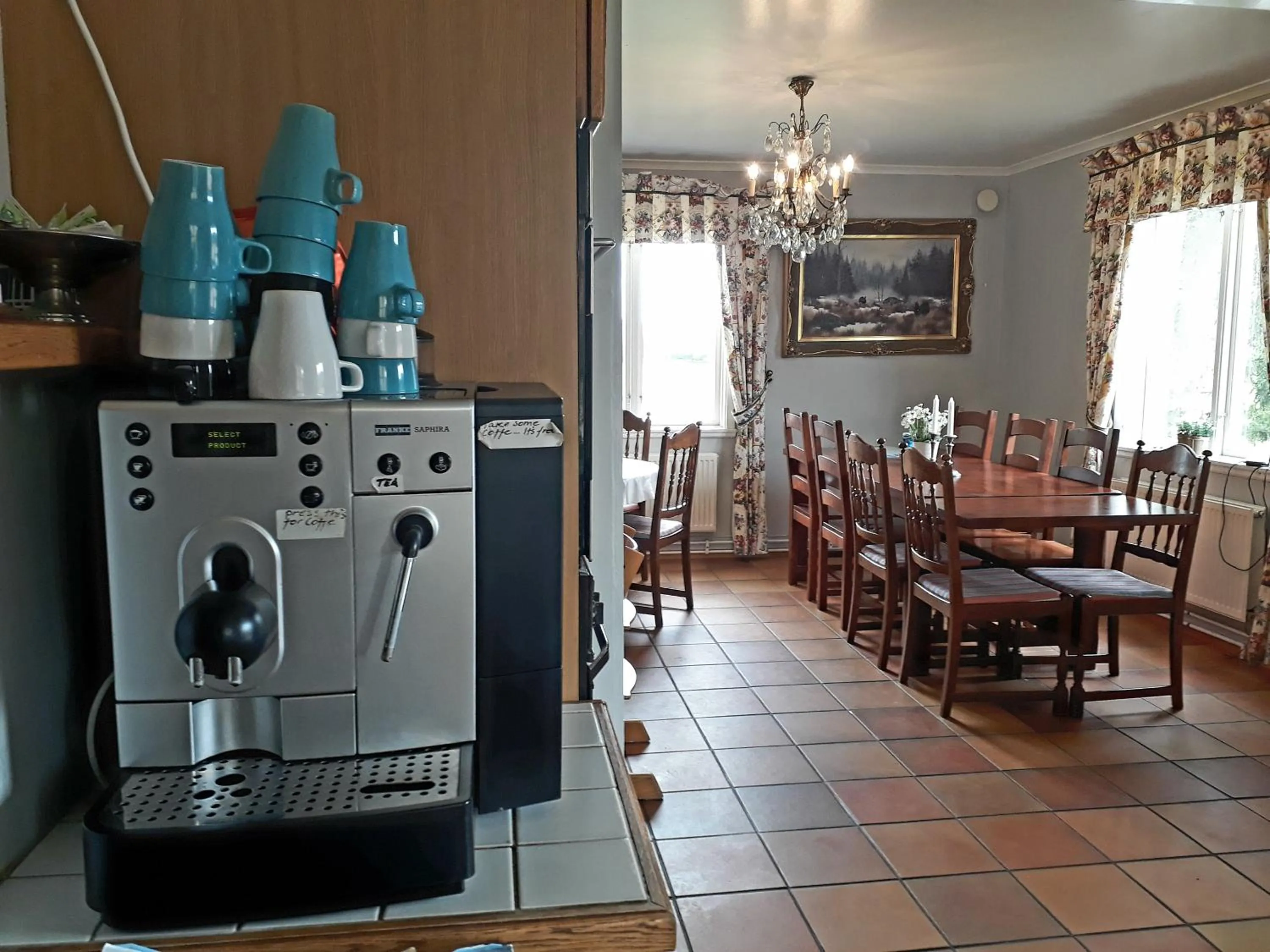 Food in Älgbergets Bed & Breakfast