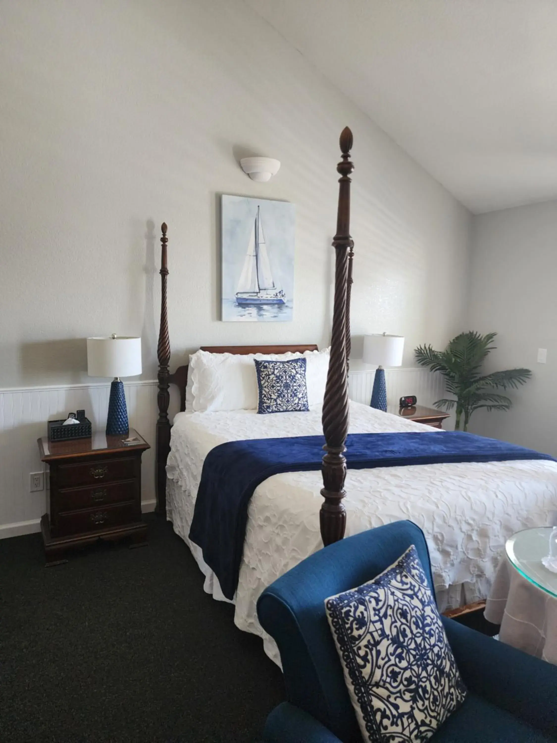 Bed in Wharf Master's Inn Bed in Wharf Master's Inn