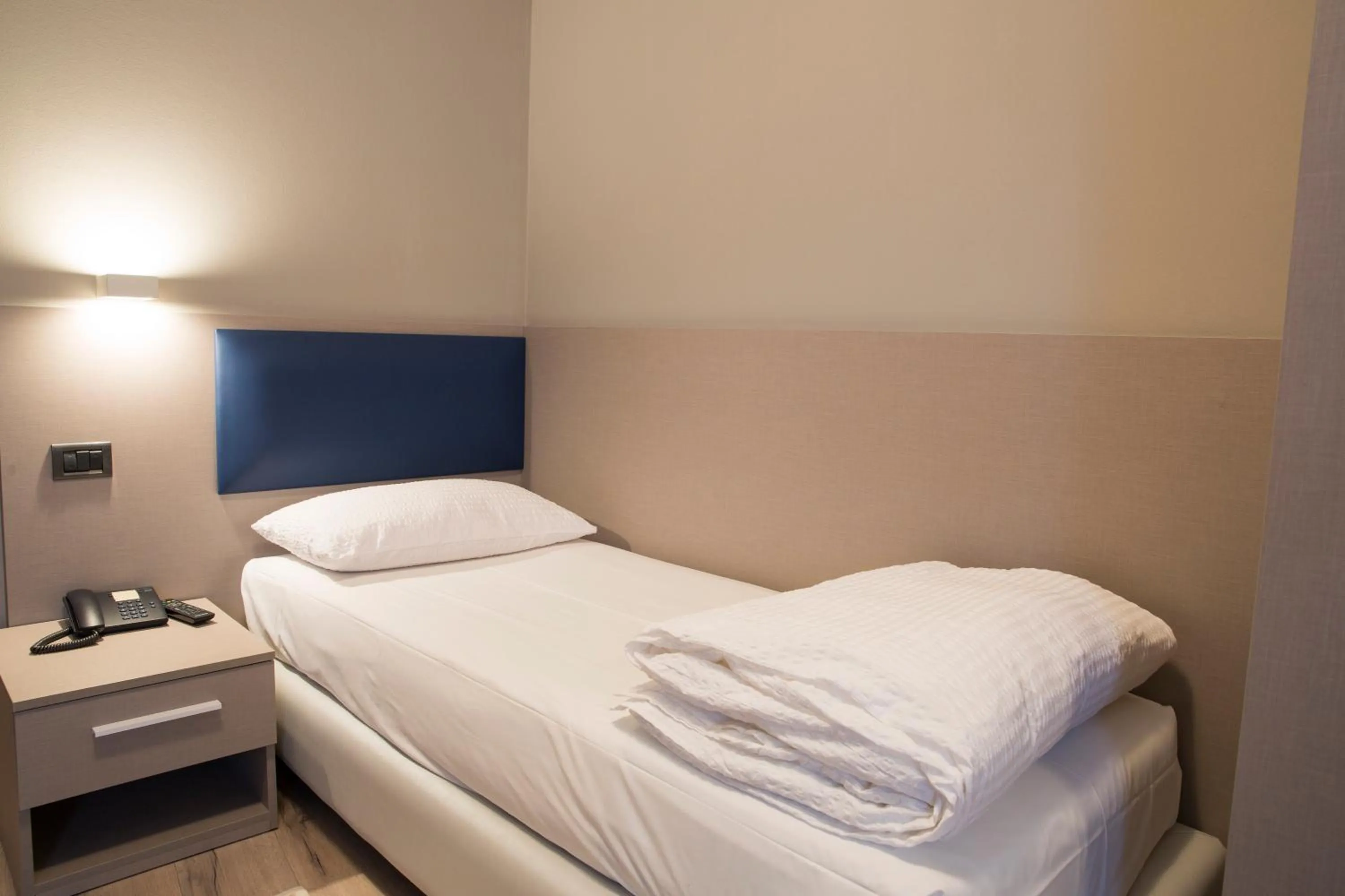 Other, Bed in Albergo Montenegro