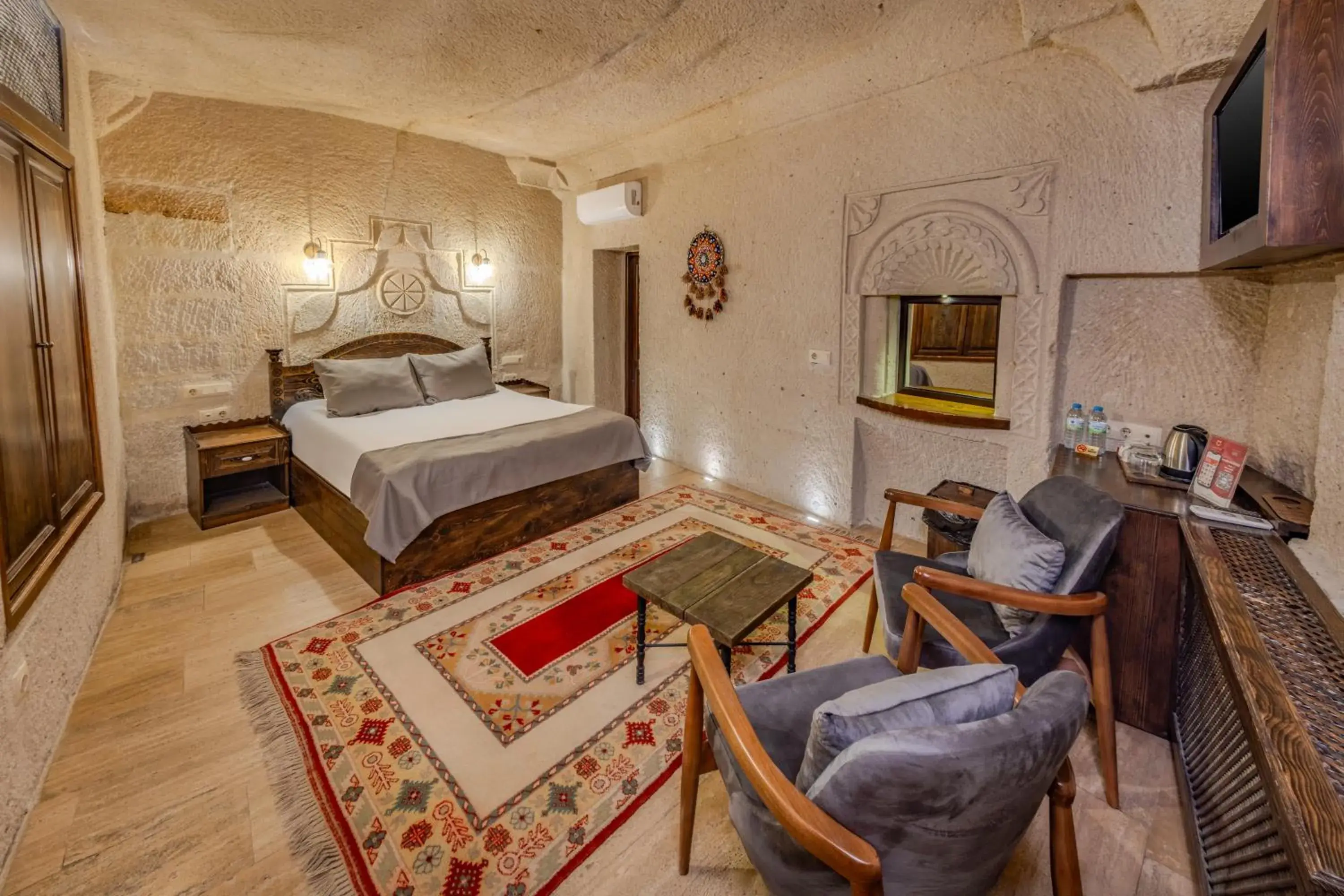 Double Room with Balcony in Castle Cave Hotel Double Room with Balcony in Castle Cave Hotel