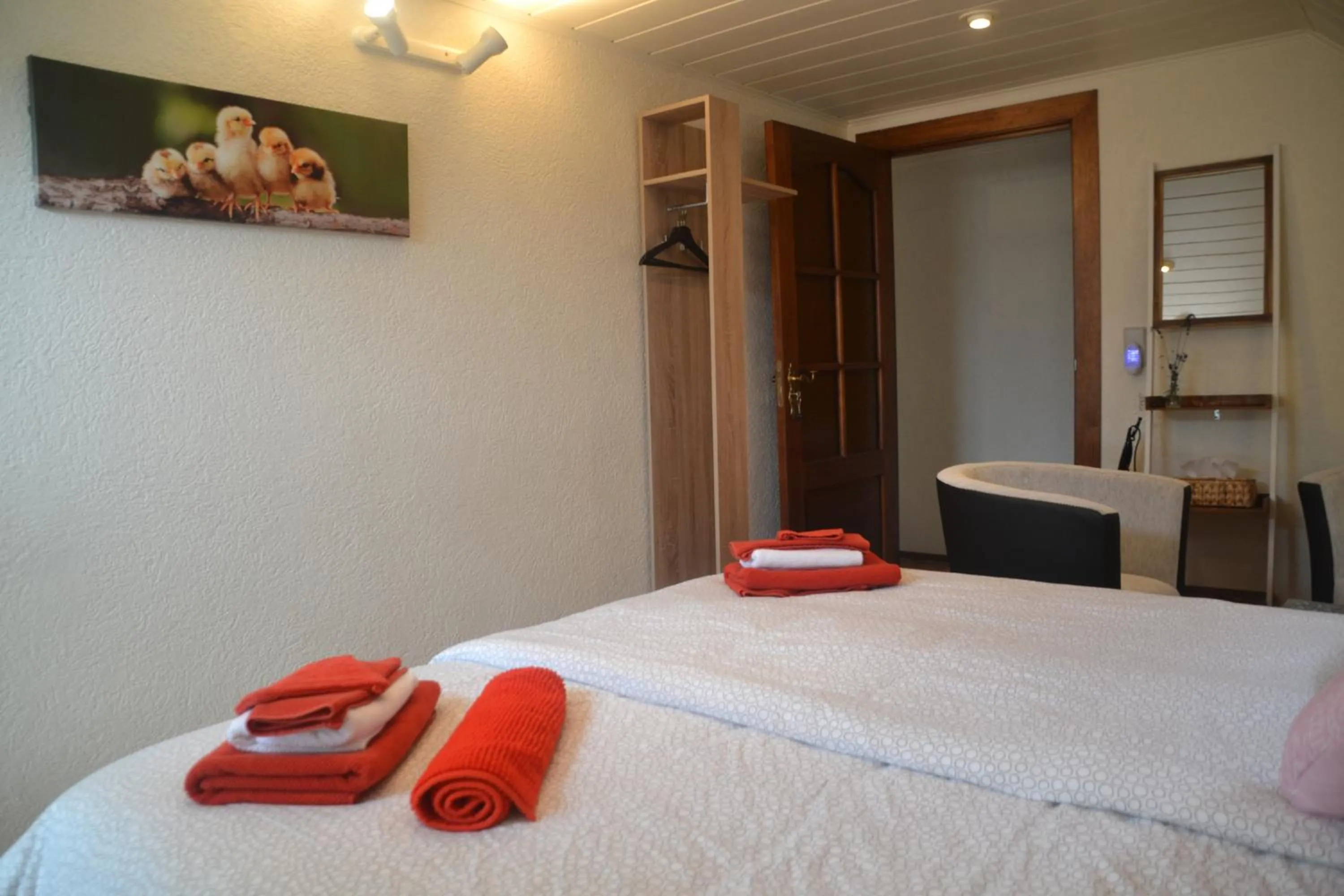 Photo of the whole room, Bed in Herberg Thijssen