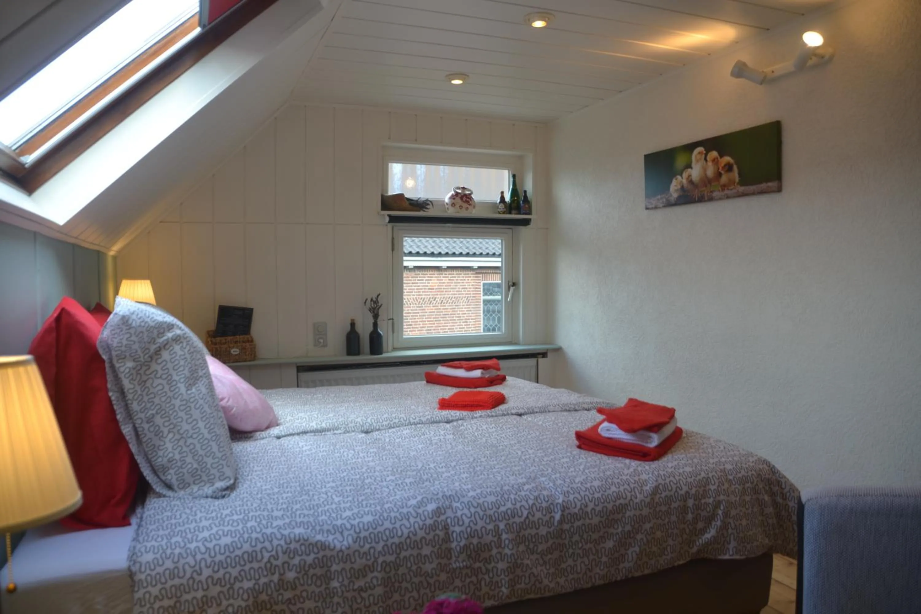 Photo of the whole room, Bed in Herberg Thijssen