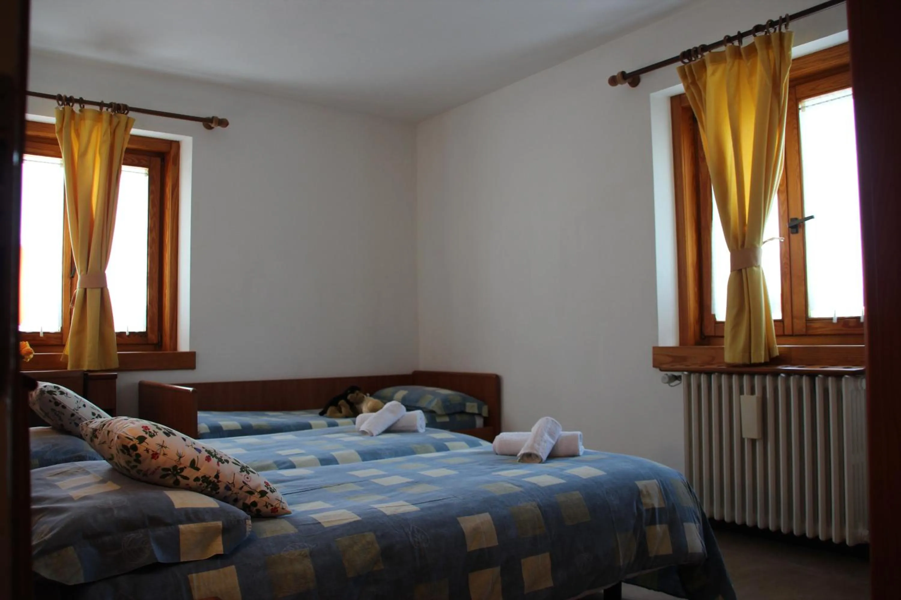Bed in Albergo Bucaneve