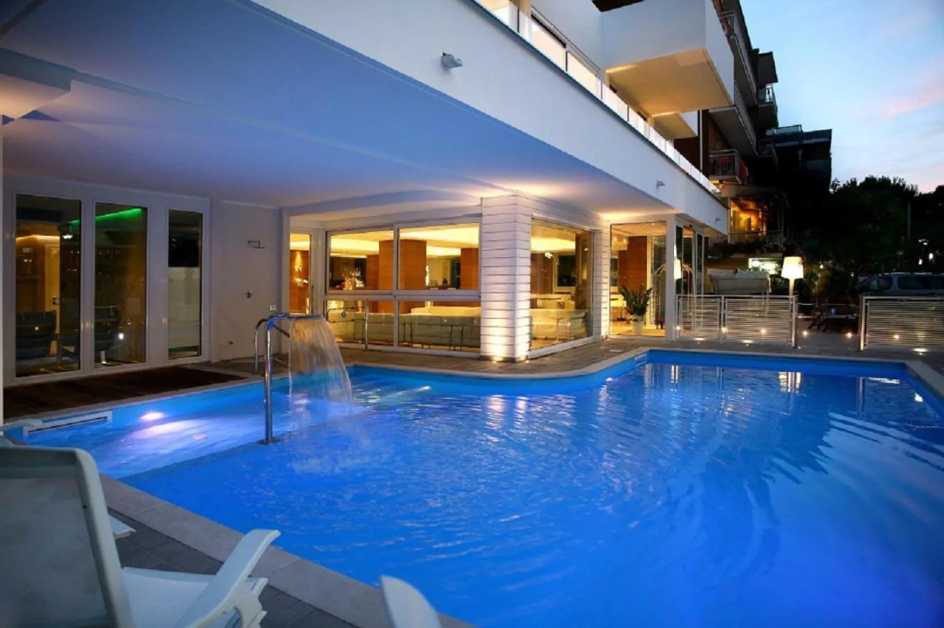 Swimming pool in Hotel Fantasy