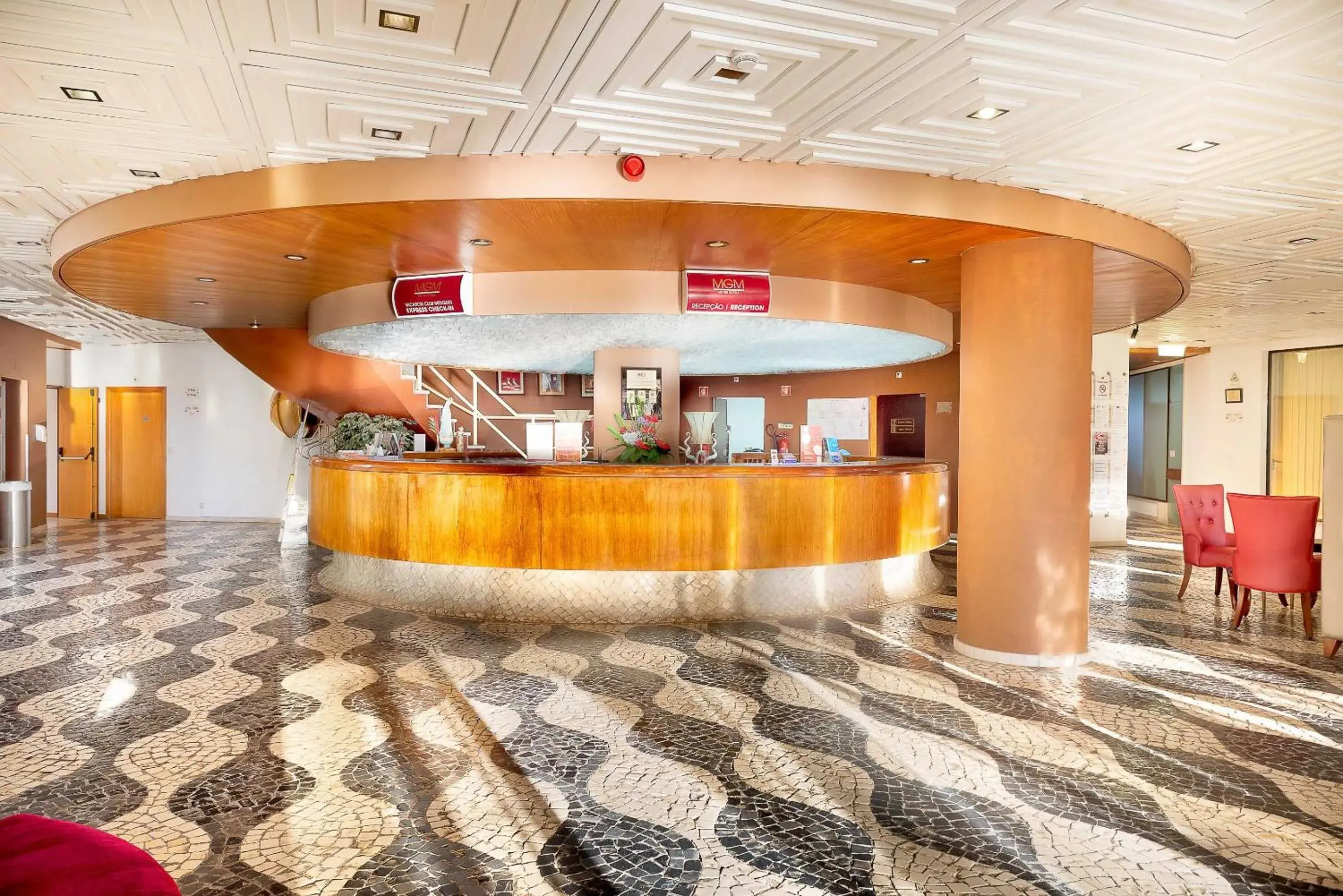 Lobby or reception in Muthu Oura Praia Hotel Lobby or reception in Muthu Oura Praia Hotel