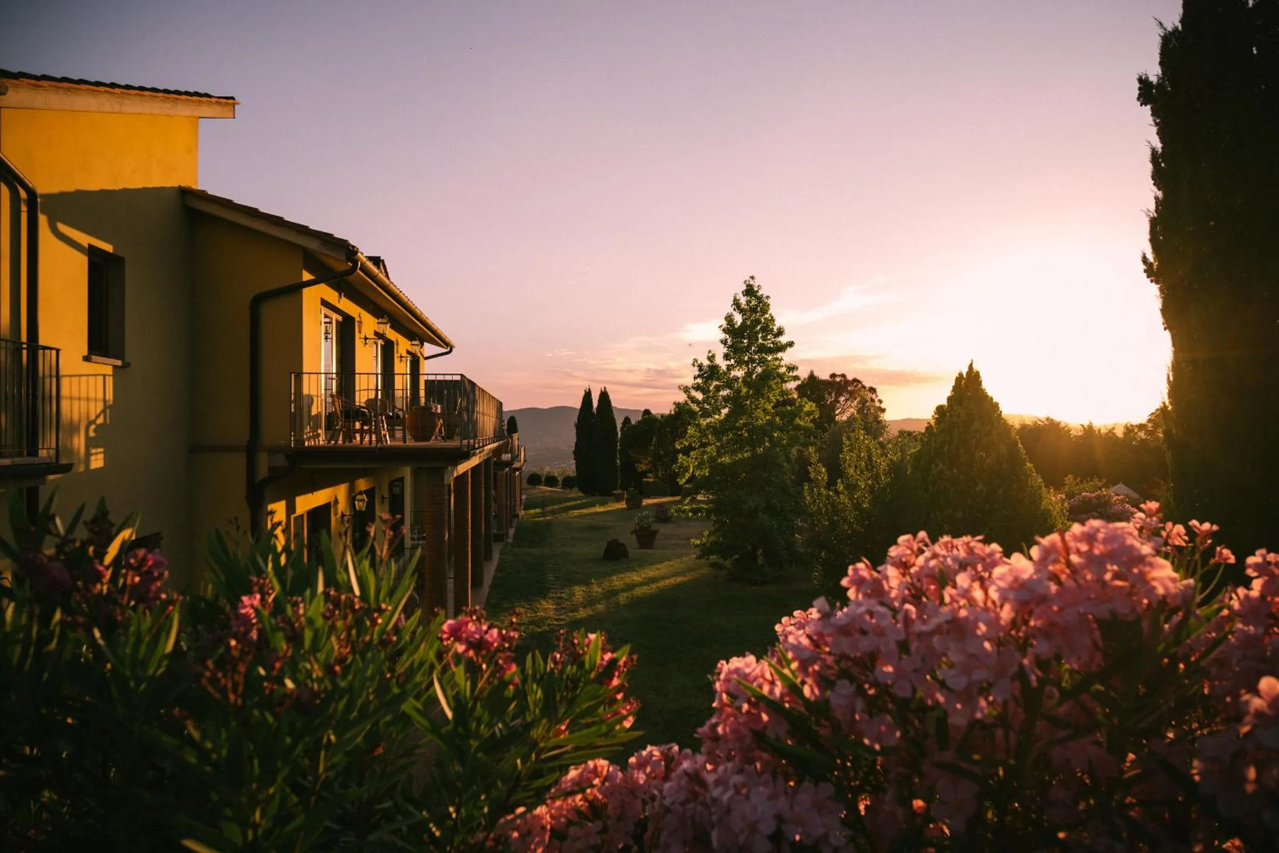 Property building in La Piazza di San Donato