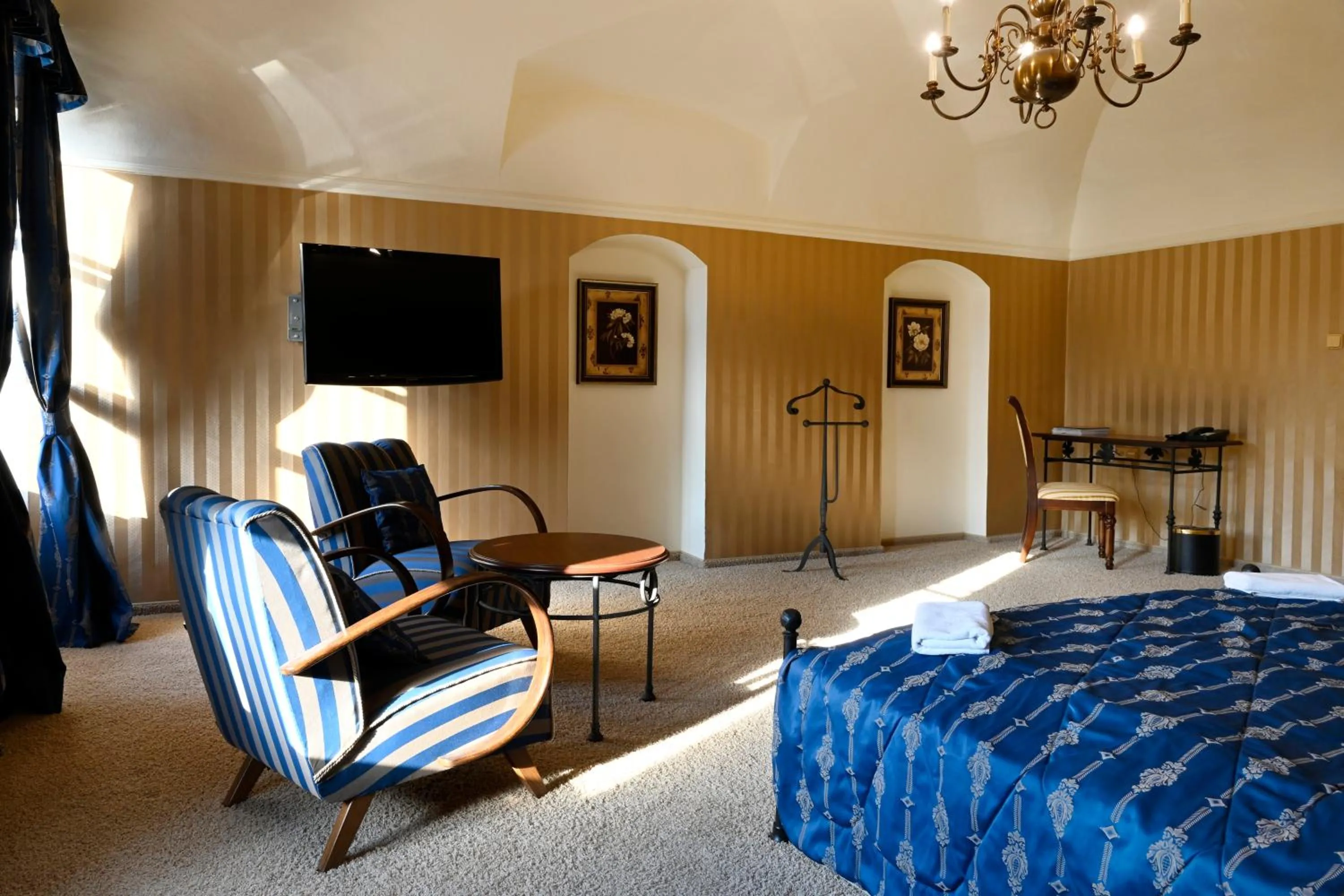 Bedroom, Bed in Hotel Bouček