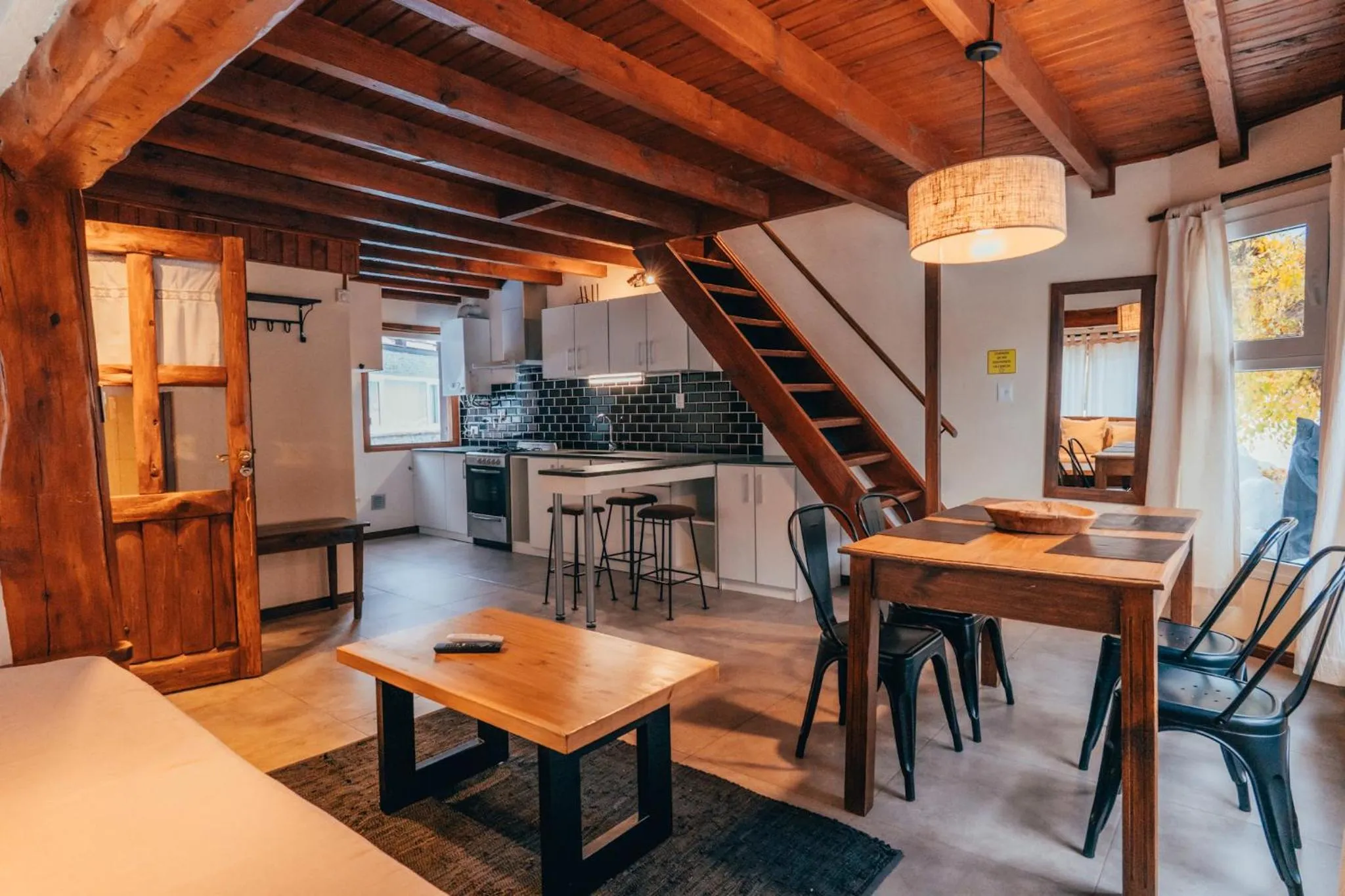 Dining area in Ski Sur Apartments
