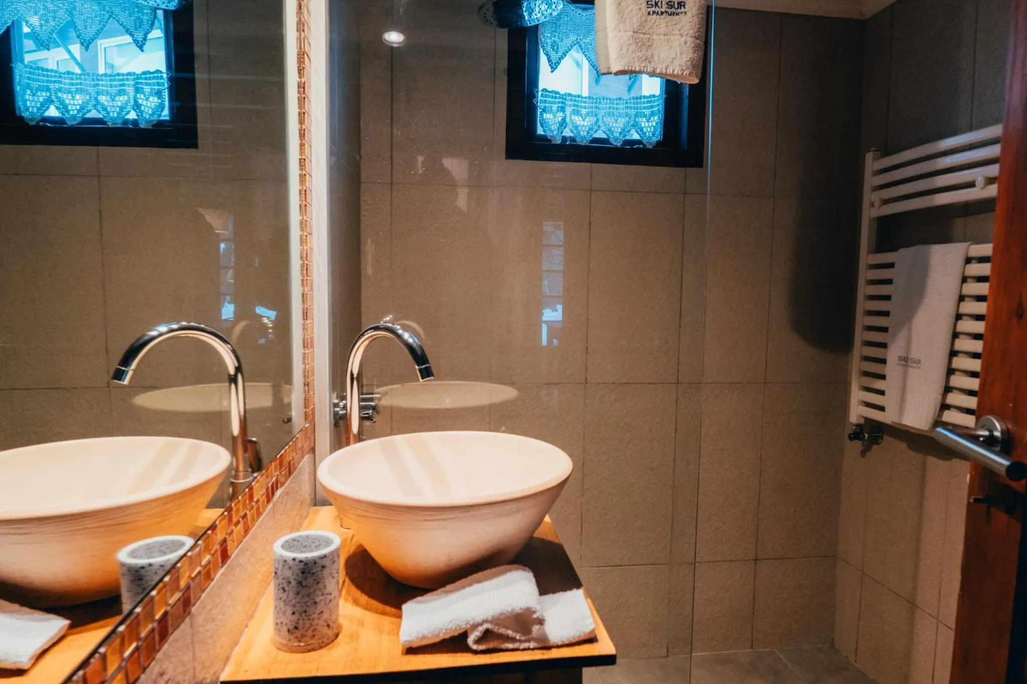 Bathroom in Ski Sur Apartments