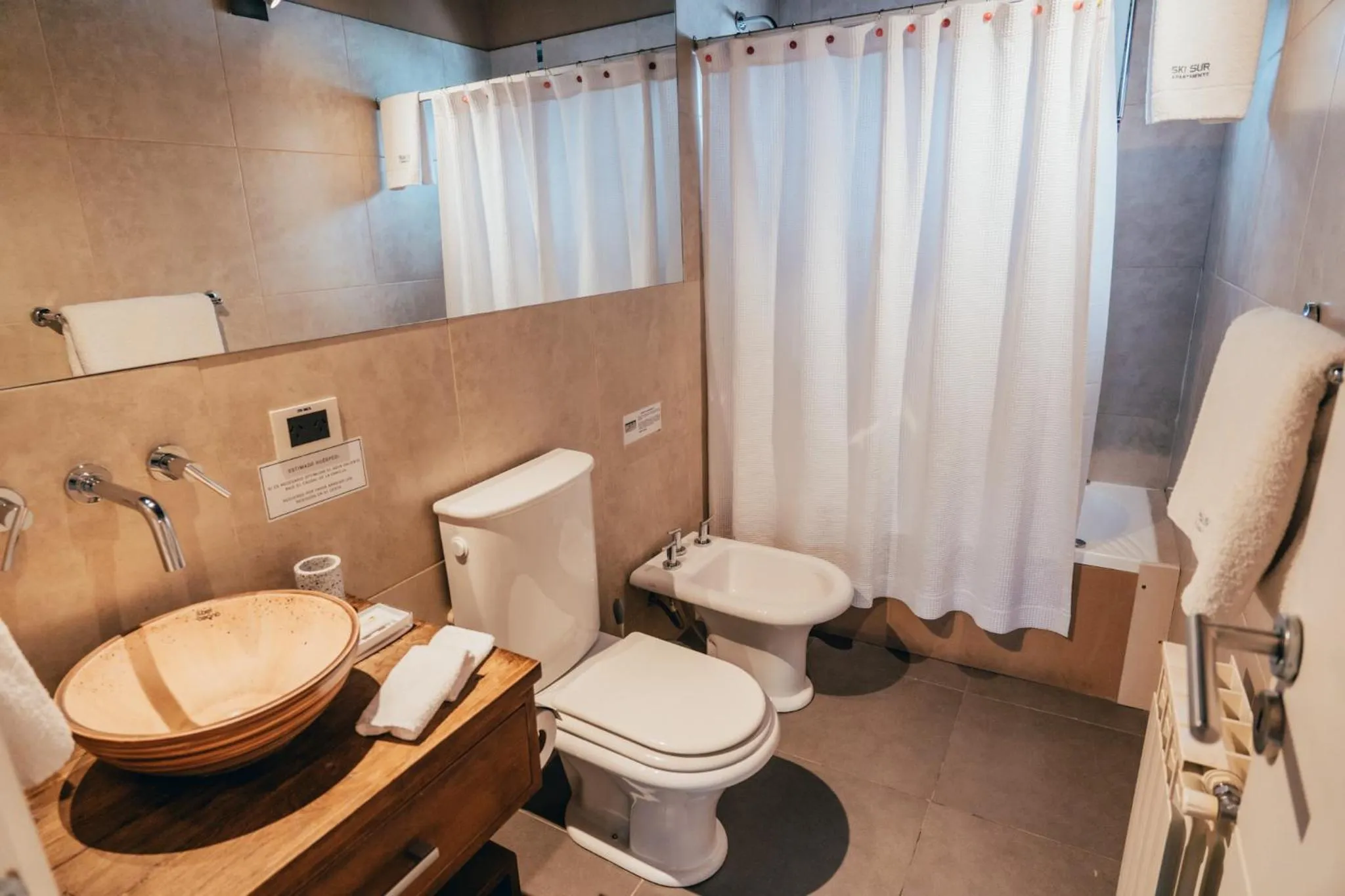 Bathroom in Ski Sur Apartments