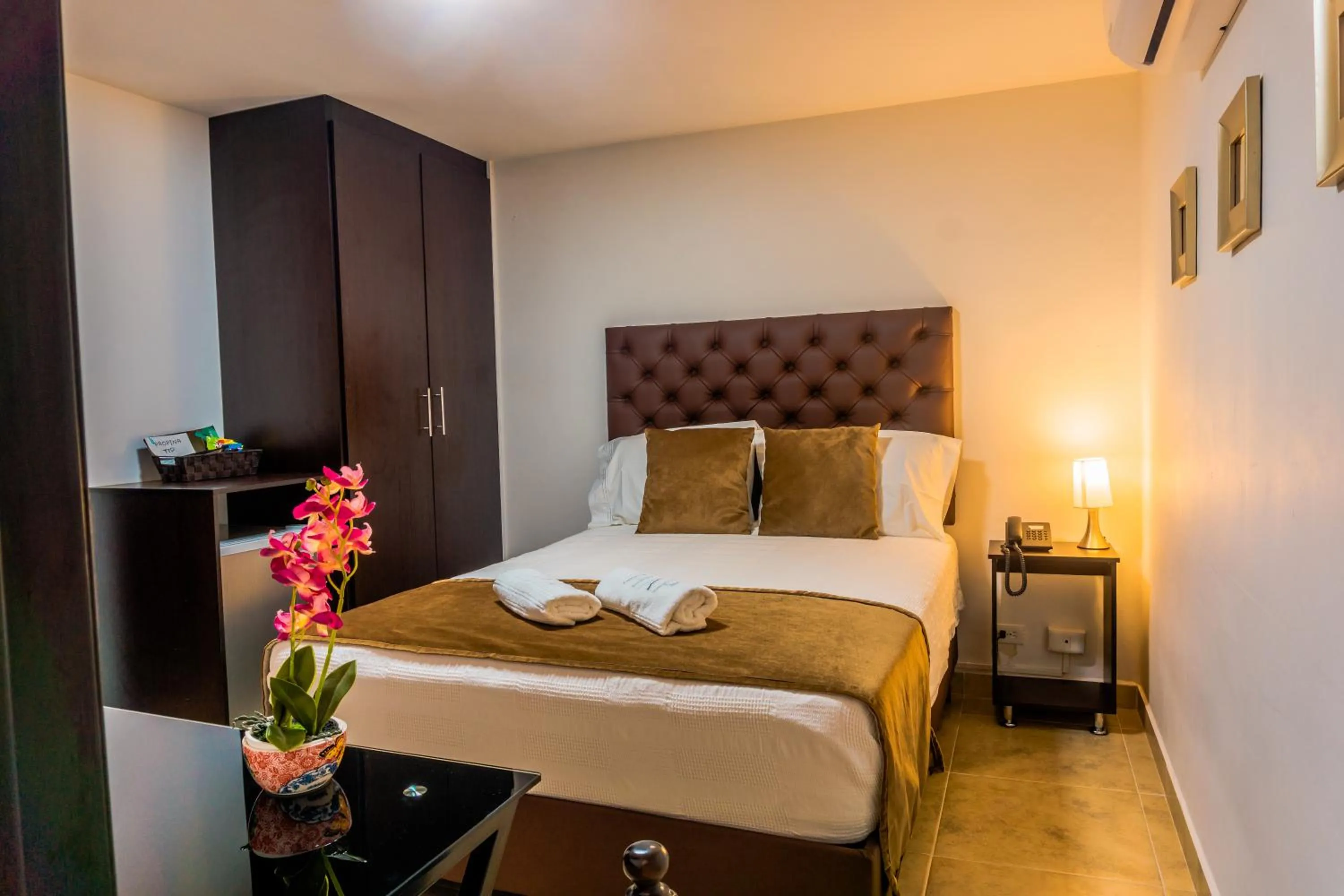 Queen Room in Hotel Alamos Del Parque