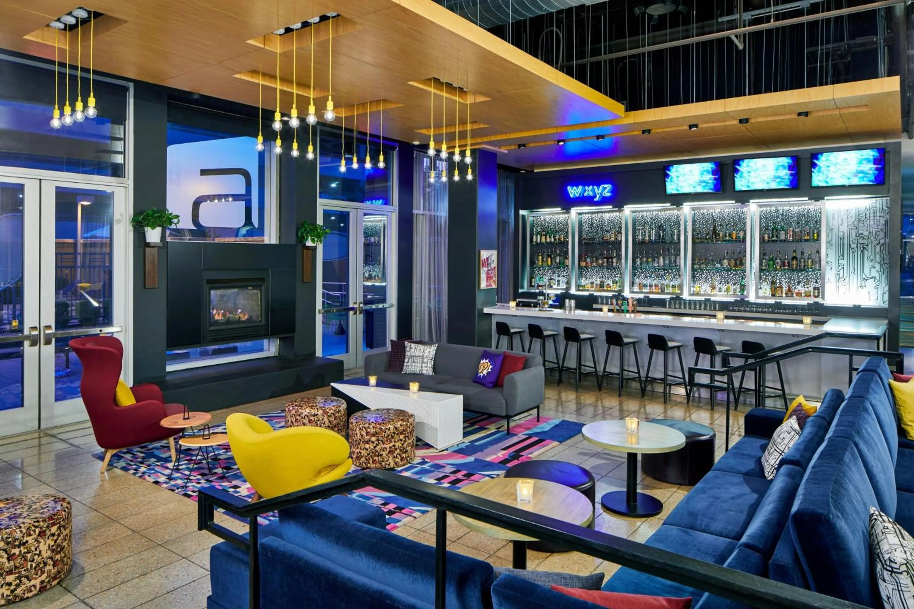 Lounge or bar in Aloft Austin at The Domain