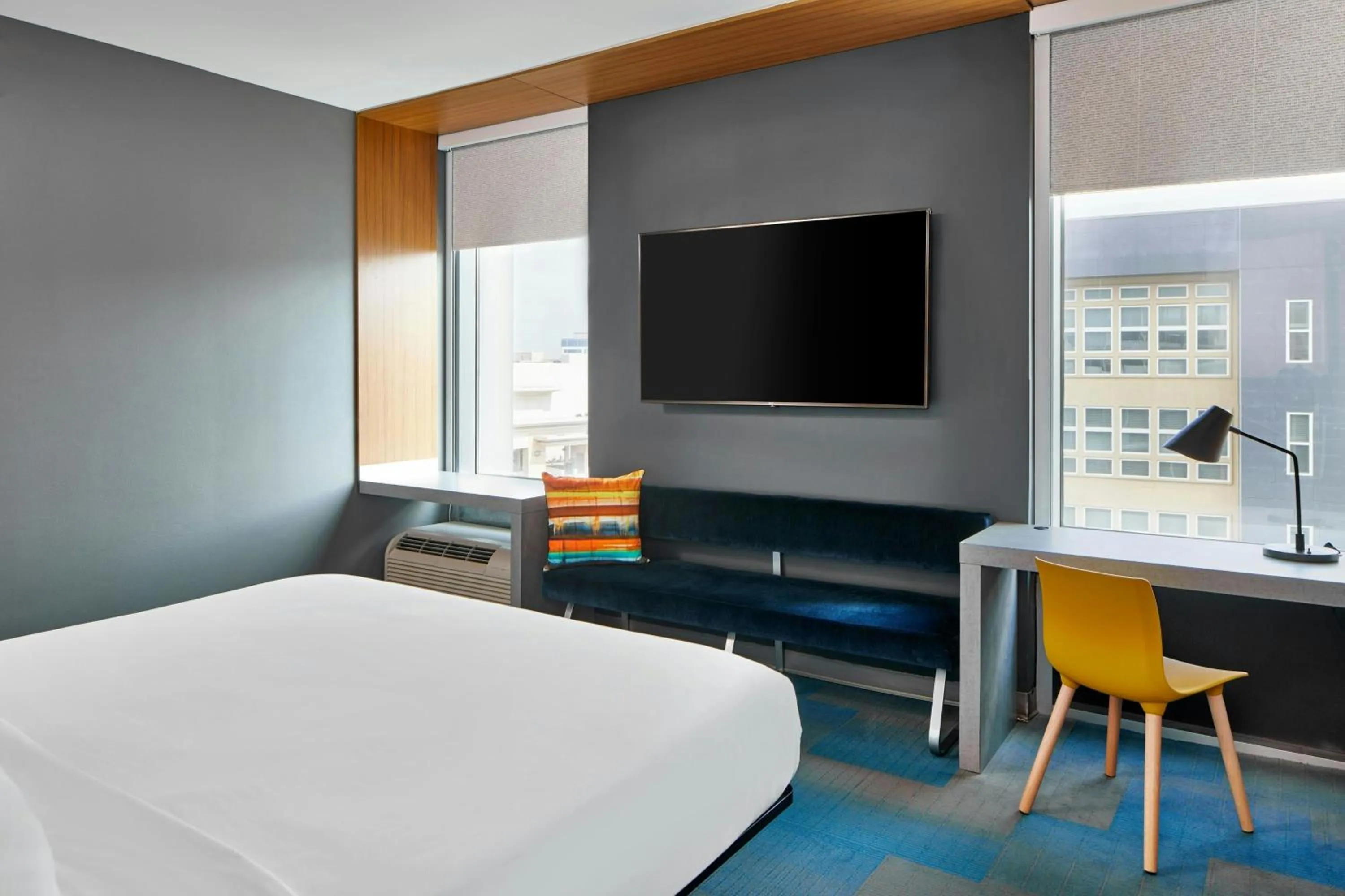 Photo of the whole room, Bed in Aloft Austin at The Domain