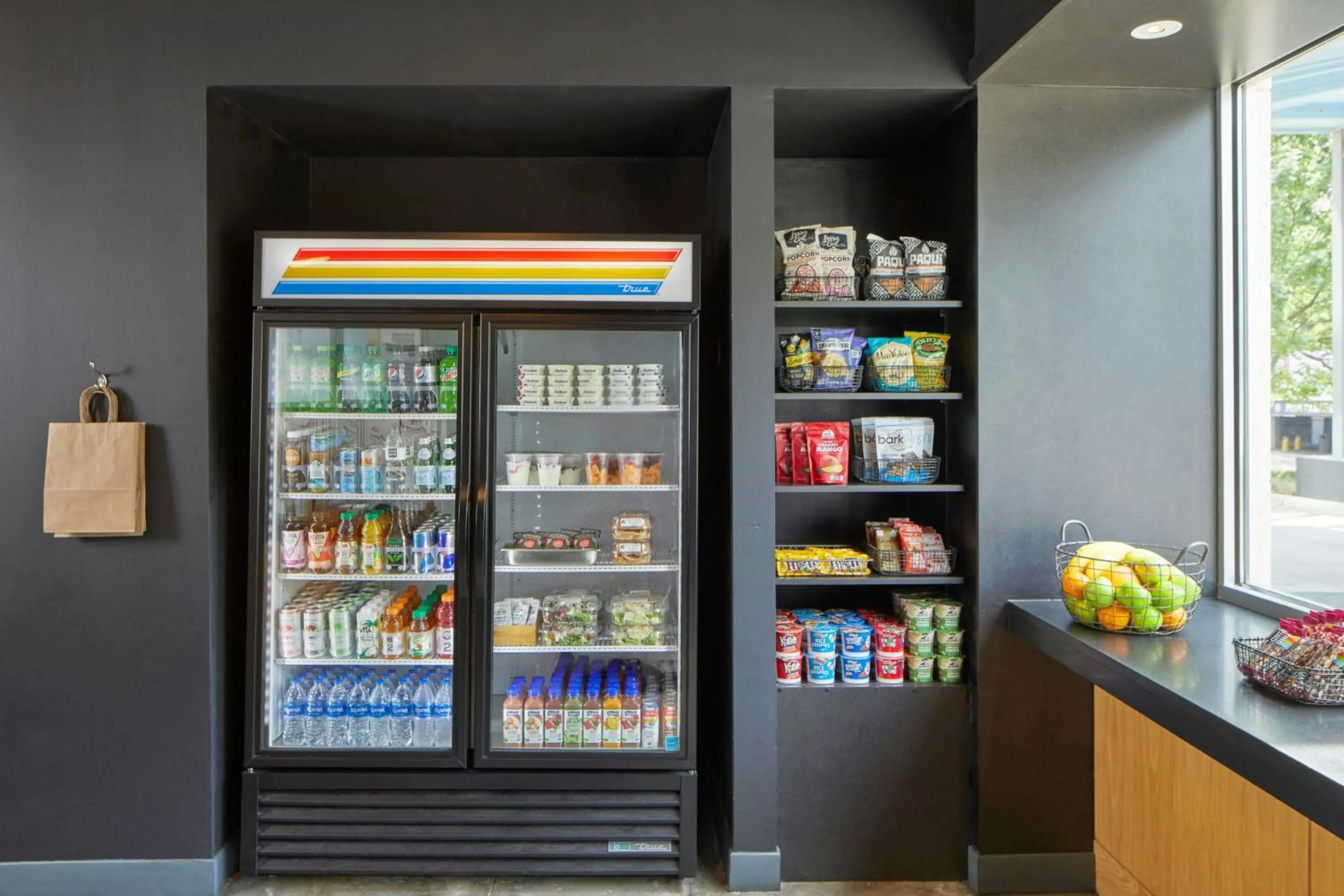 Restaurant/places to eat in Aloft Austin at The Domain