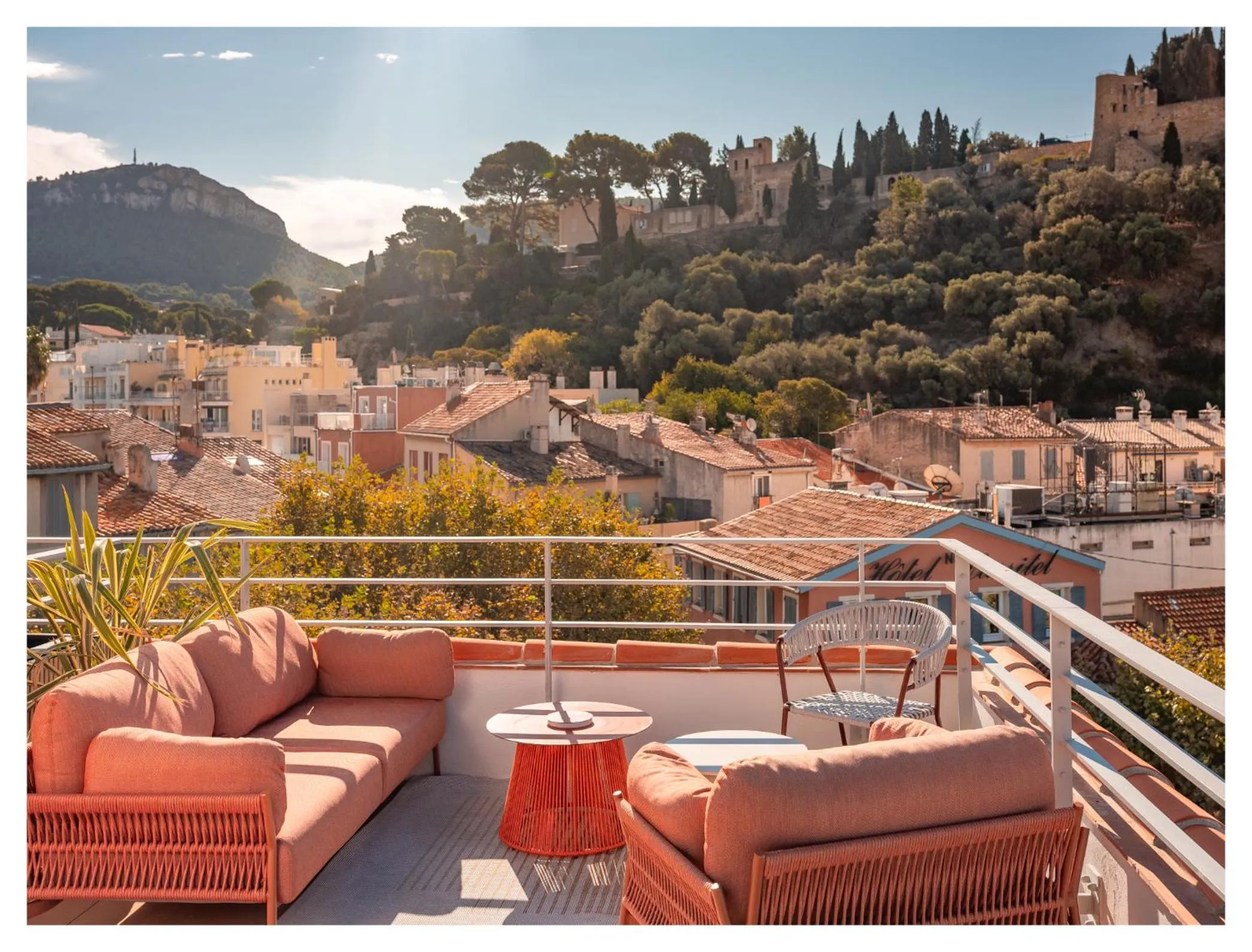 Patio in Hôtel Liautaud Cassis