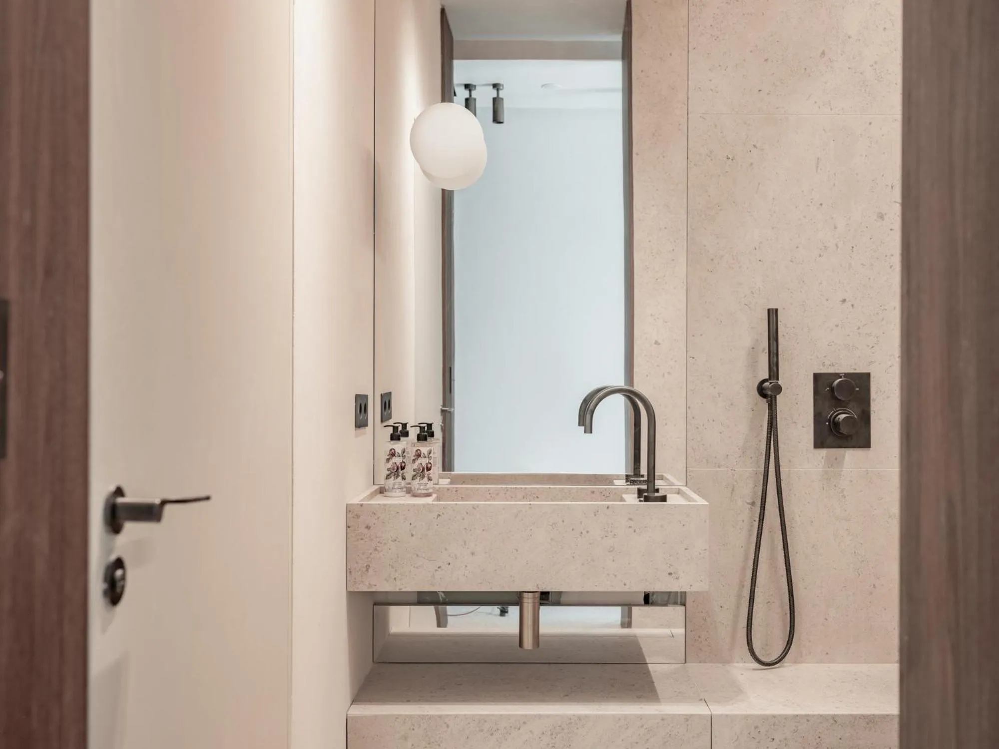 Bathroom in Hôtel Liautaud Cassis