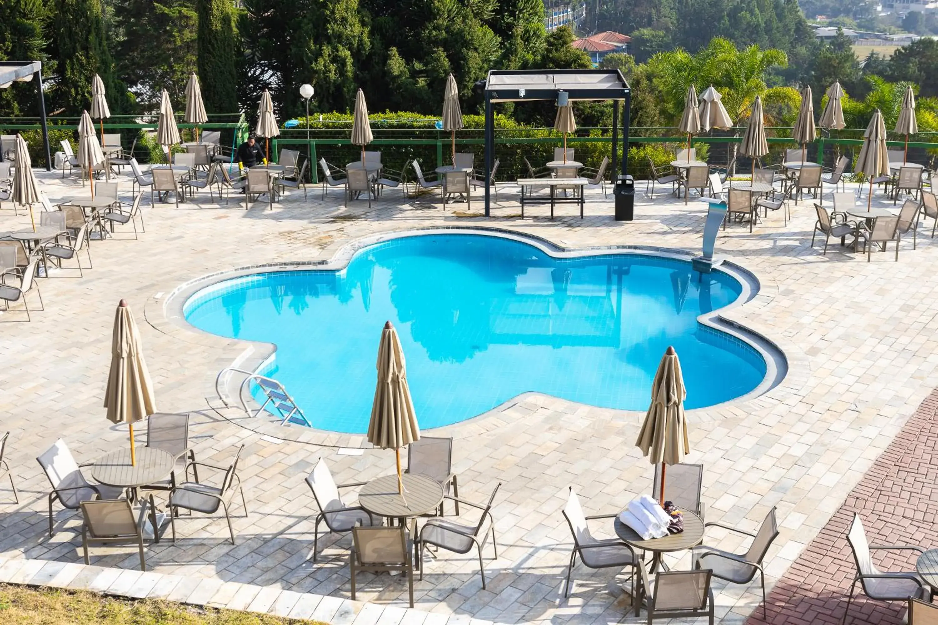 Pool view in Hotel Golden Park All Inclusive Poços de Caldas By Nacional Inn Pool view in Hotel Golden Park All Inclusive Poços de Caldas By Nacional Inn