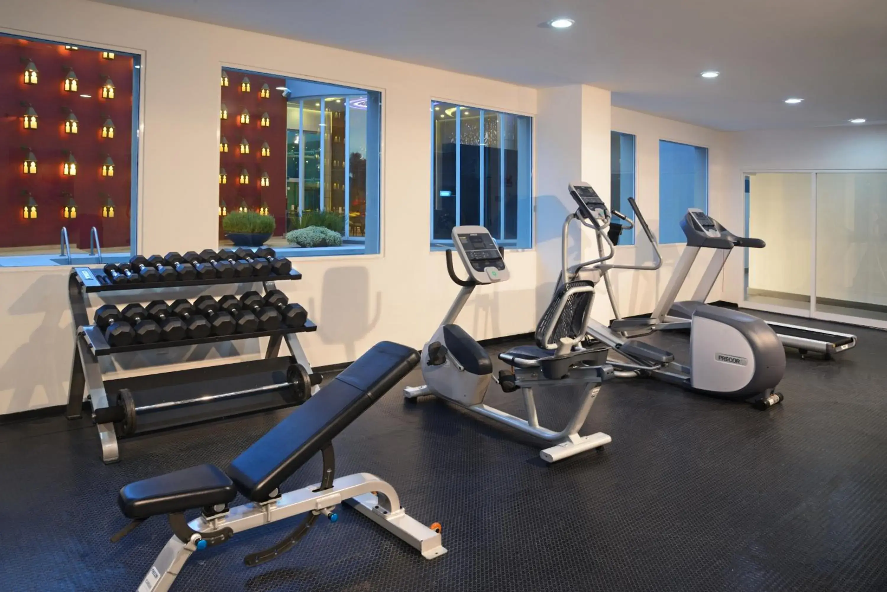 Fitness centre/facilities in HS HOTSSON Smart León Centro Max Fitness centre/facilities in HS HOTSSON Smart León Centro Max