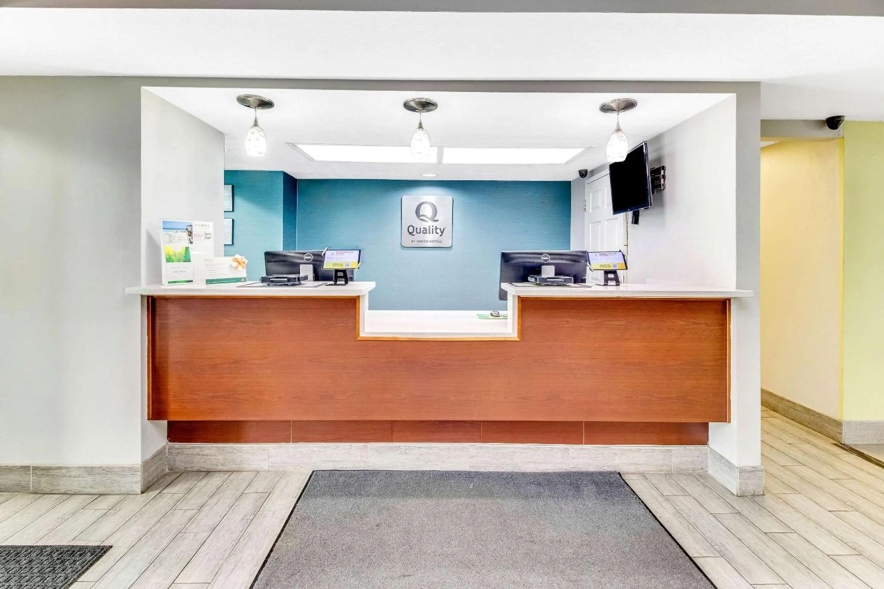 Lobby or reception in Quality Inn White House