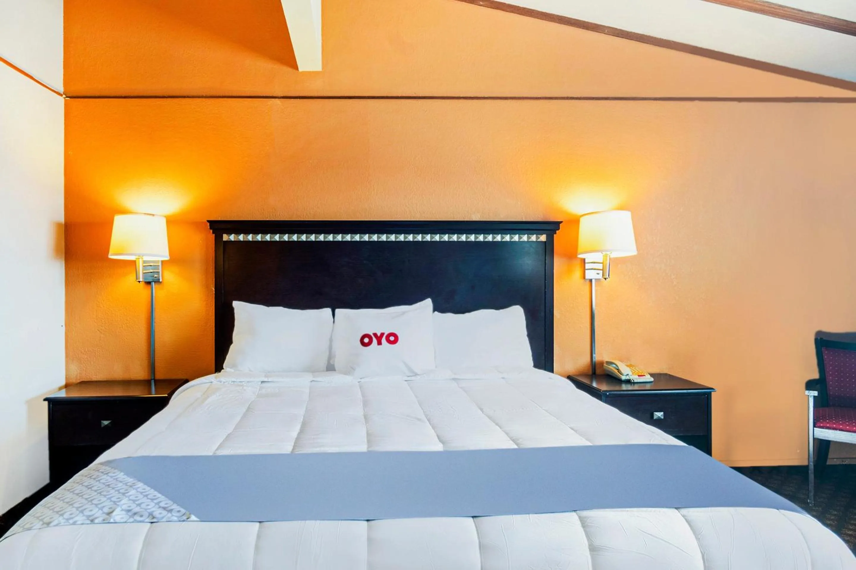 Bedroom, Bed in OYO Townhouse Dodge City KS