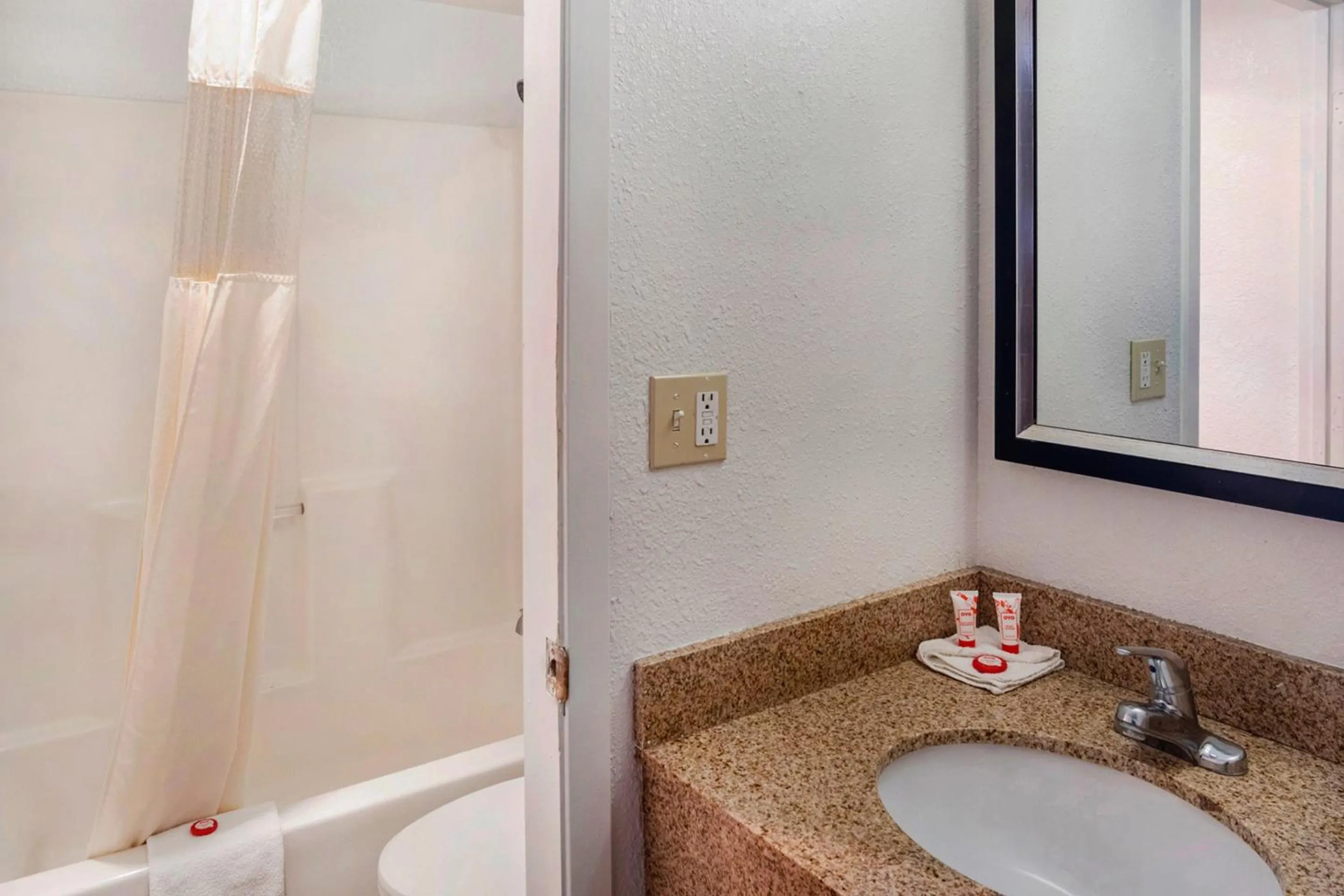 Bathroom in OYO Townhouse Dodge City KS