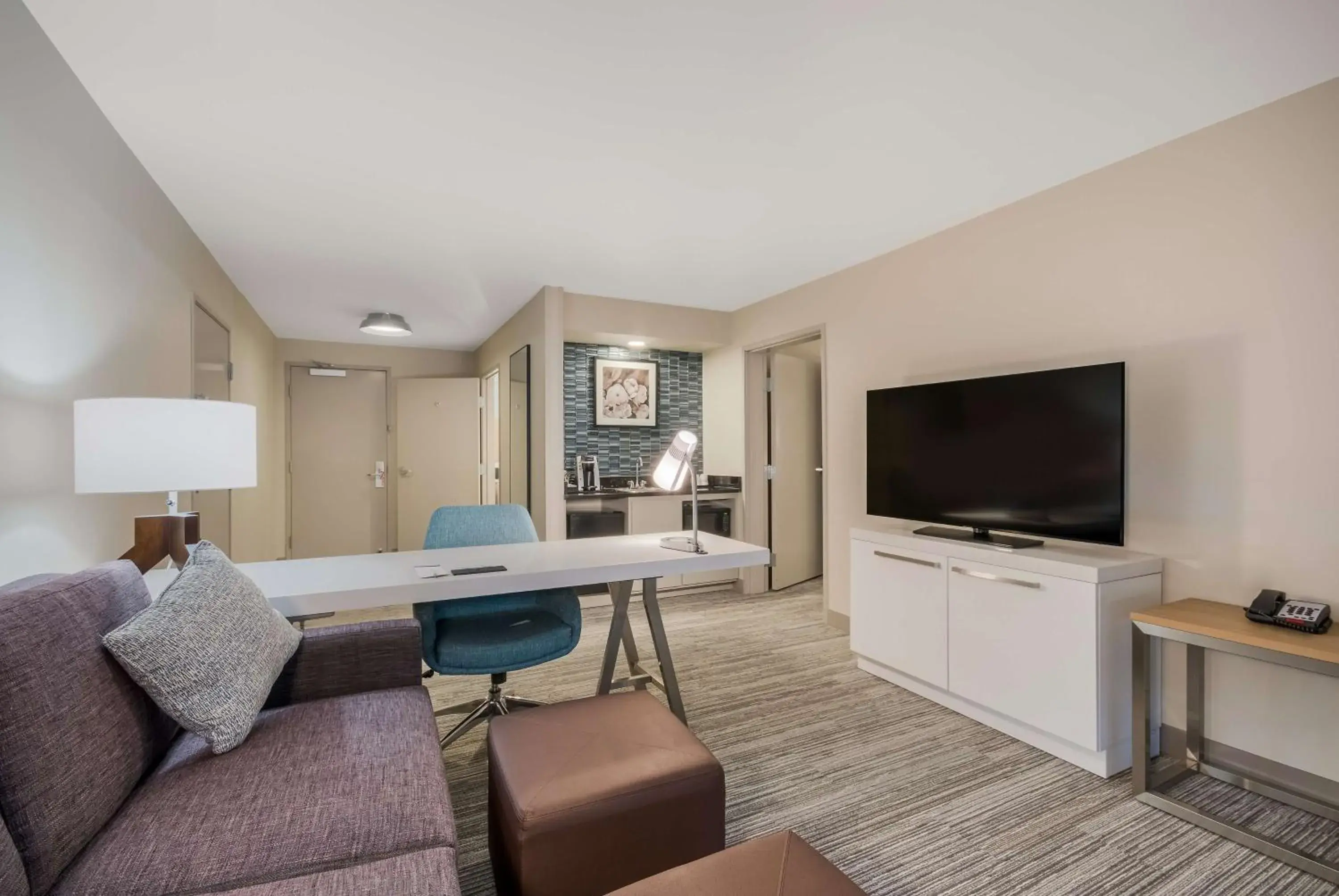 King Suite - Mobility and Hearing Access in Hilton Garden Inn Oklahoma City Midtown King Suite - Mobility and Hearing Access in Hilton Garden Inn Oklahoma City Midtown