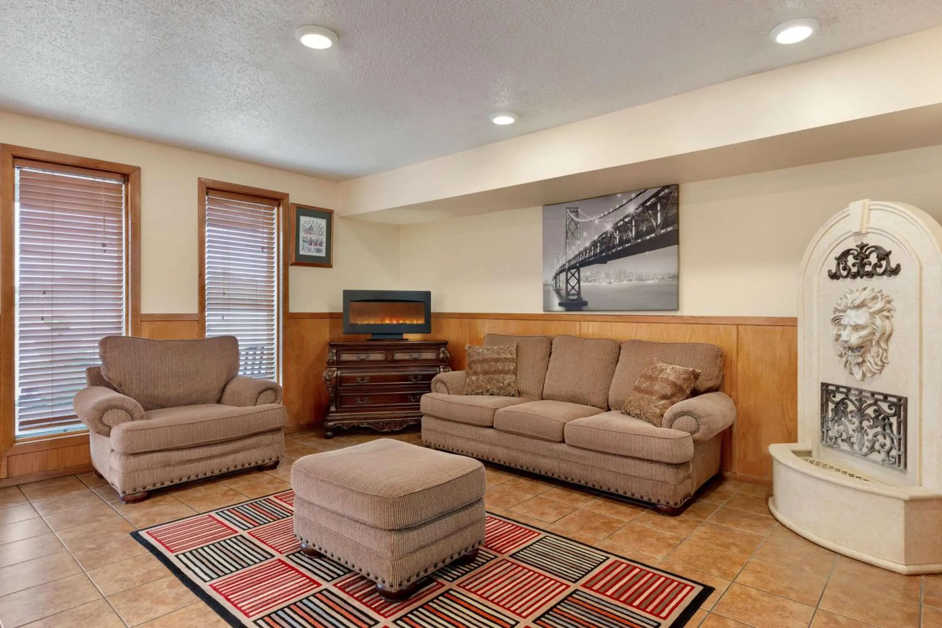 Lobby or reception in Super 8 by Wyndham Waco University Area Lobby or reception in Super 8 by Wyndham Waco University Area