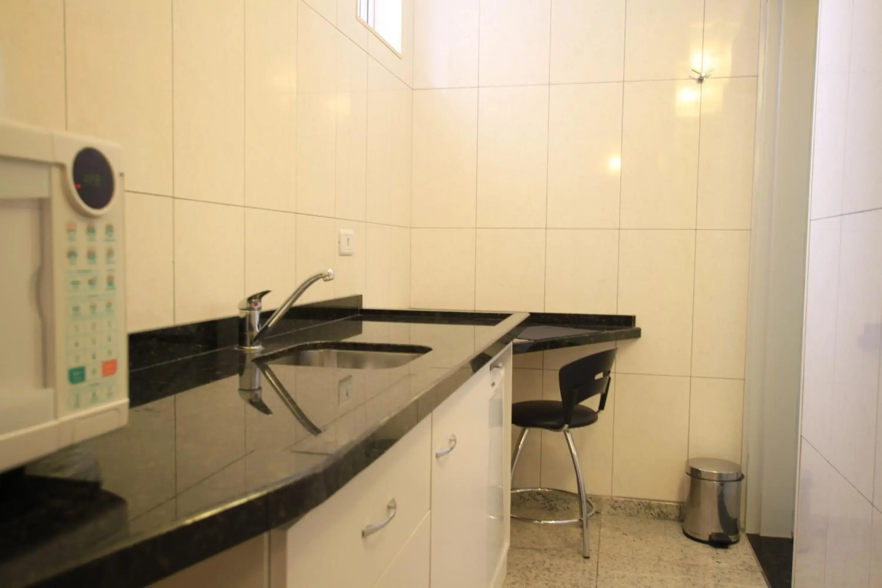 Kitchen or kitchenette in Hotel Confiance Prime Batel Kitchen or kitchenette in Hotel Confiance Prime Batel