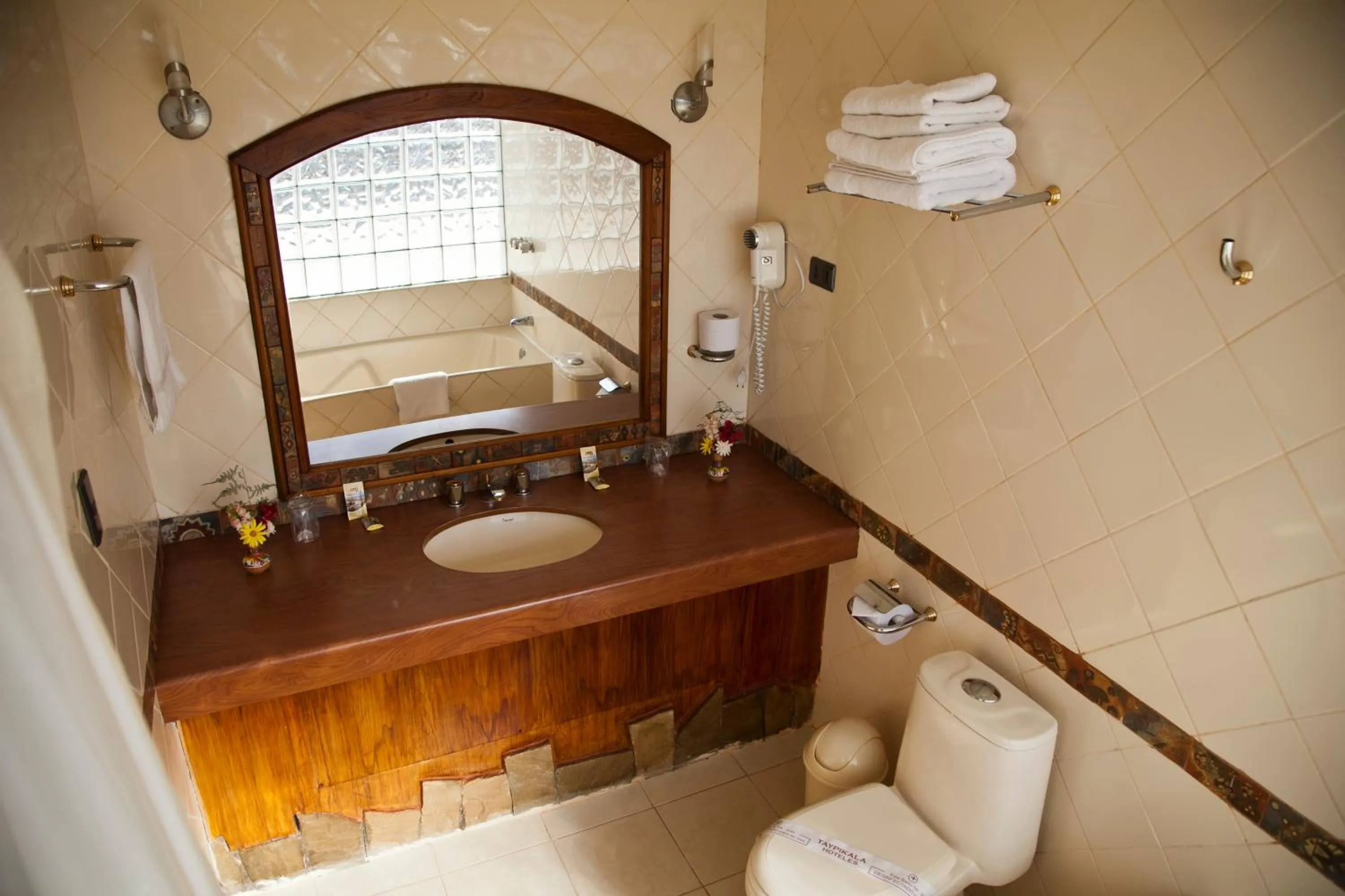 Bathroom in Taypikala Lago