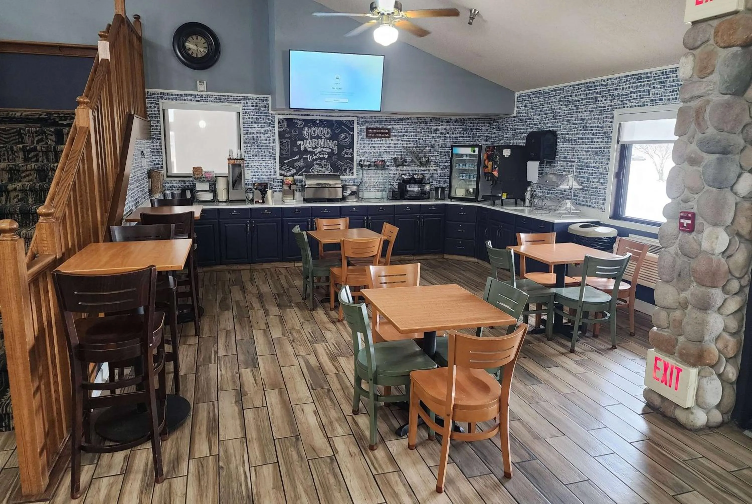 Breakfast in AmericInn by Wyndham Austin