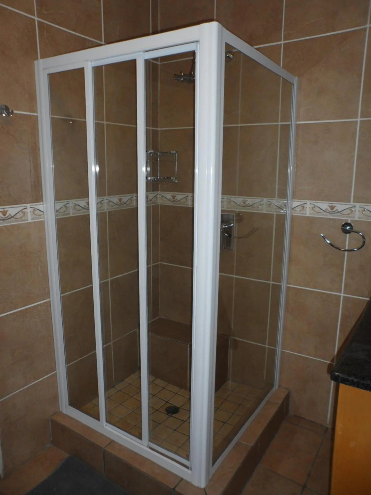 Family Double Room - single occupancy in Home @ Harry's
