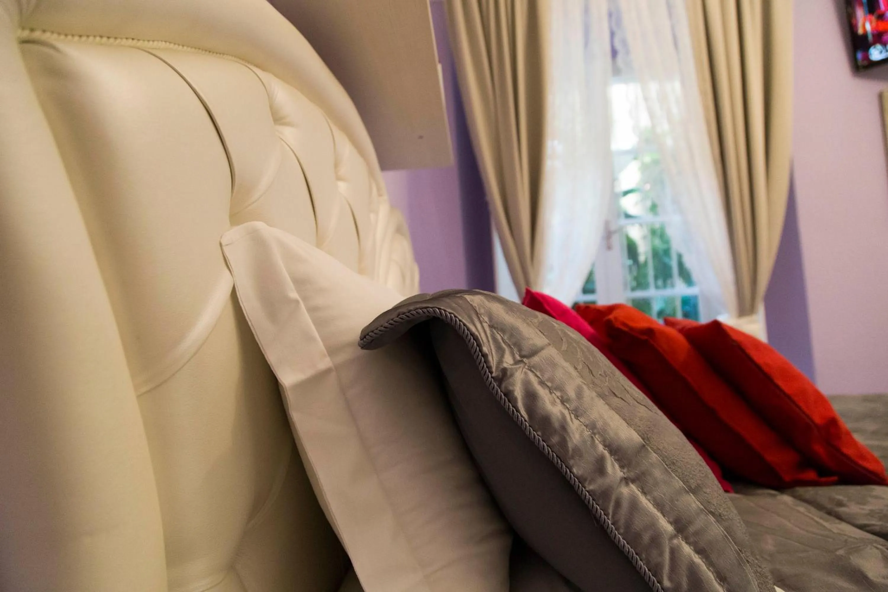 Bed in Royal Vatican