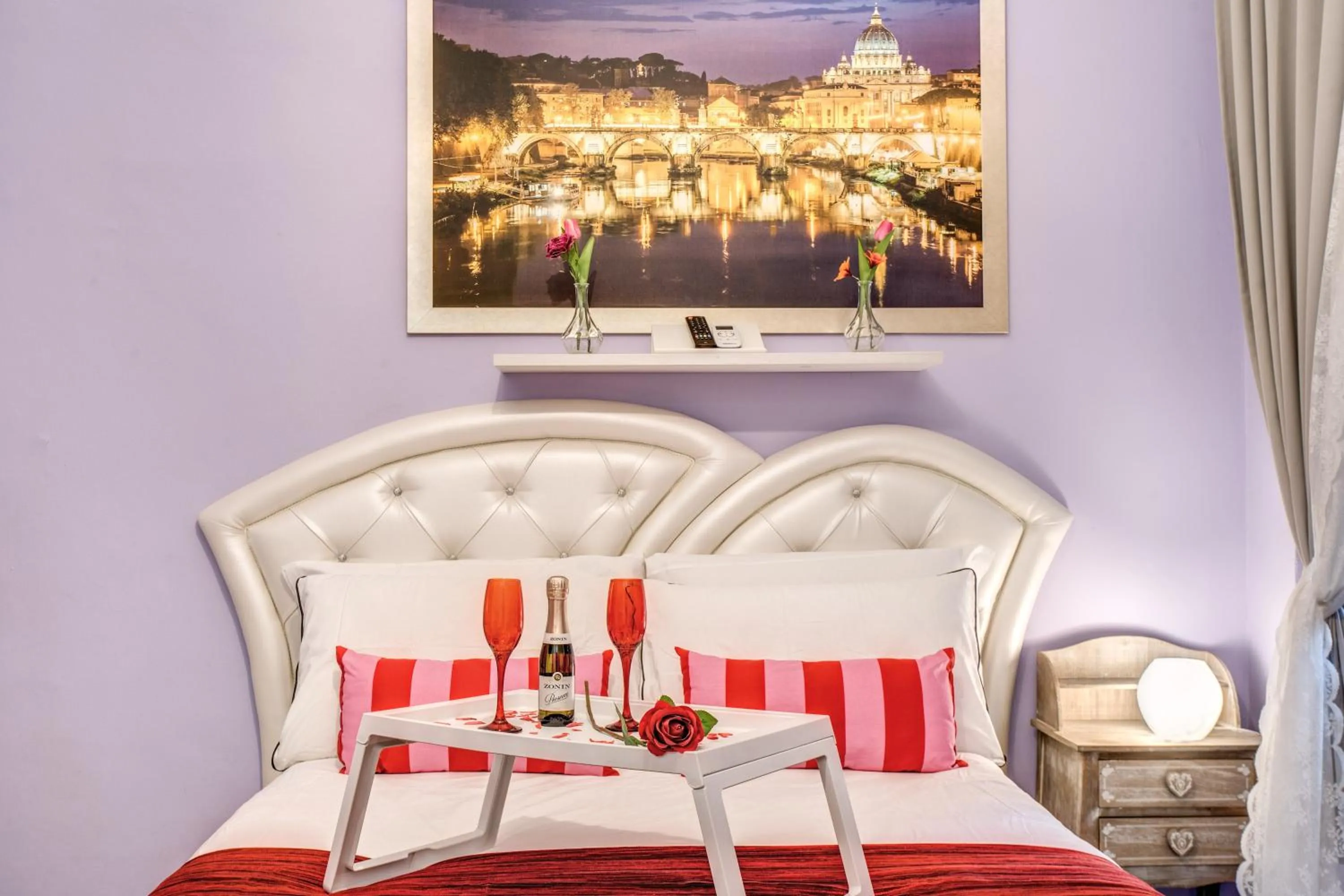 Bed in Royal Vatican