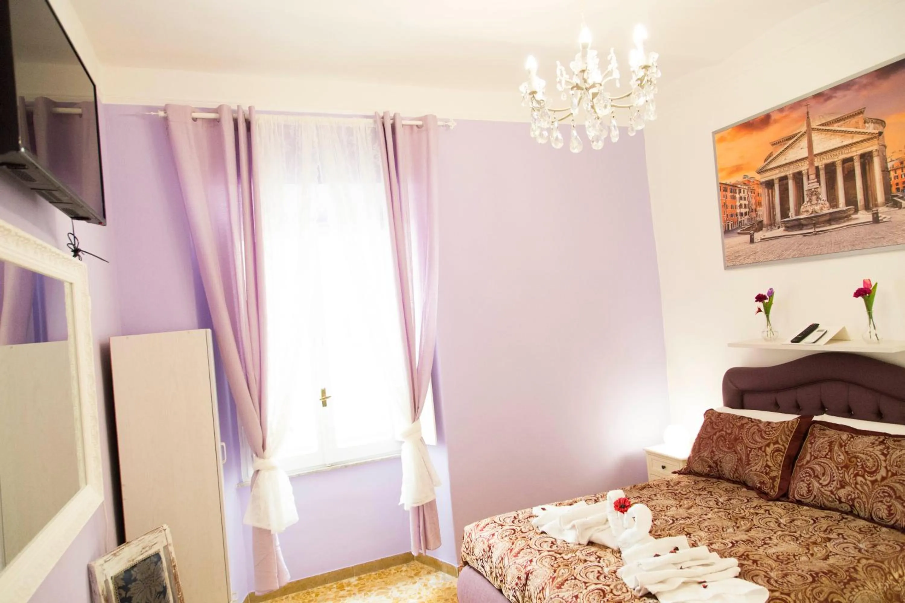 Bed in Royal Vatican