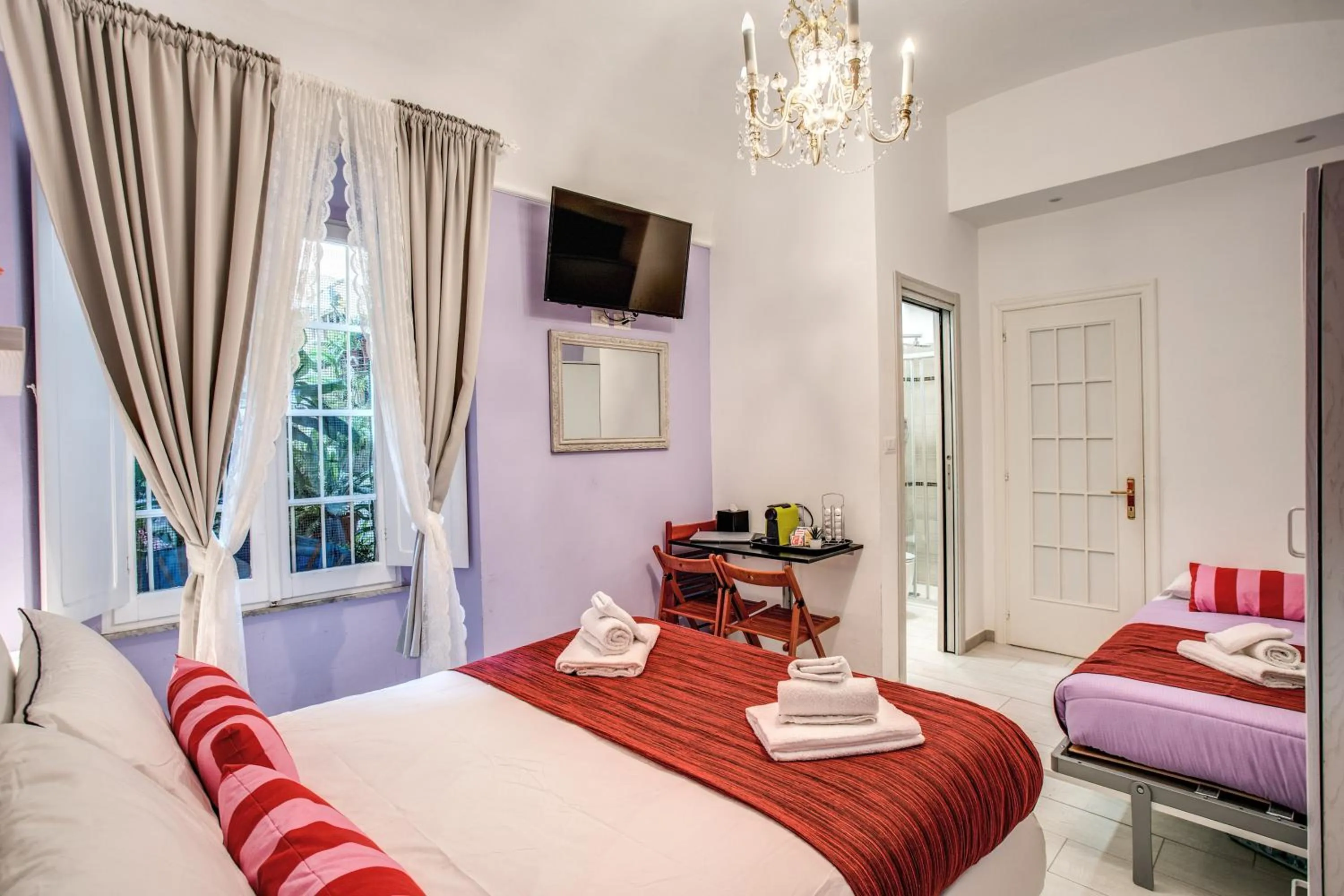 Bed in Royal Vatican