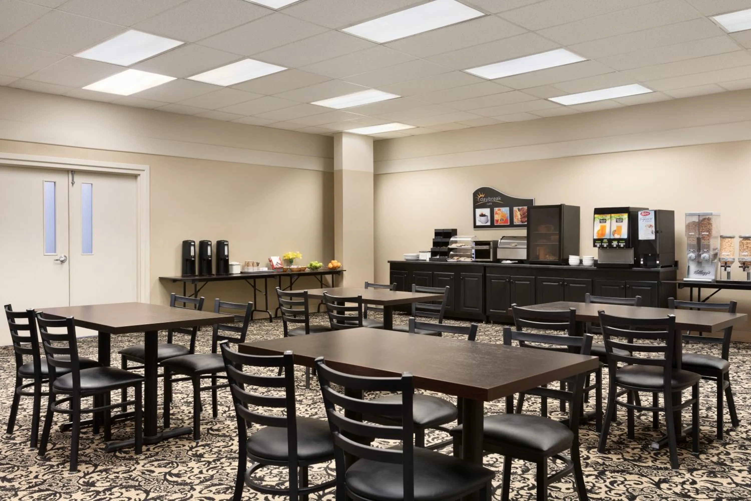 Area and facilities in Days Inn & Suites by Wyndham Sault Ste. Marie ON