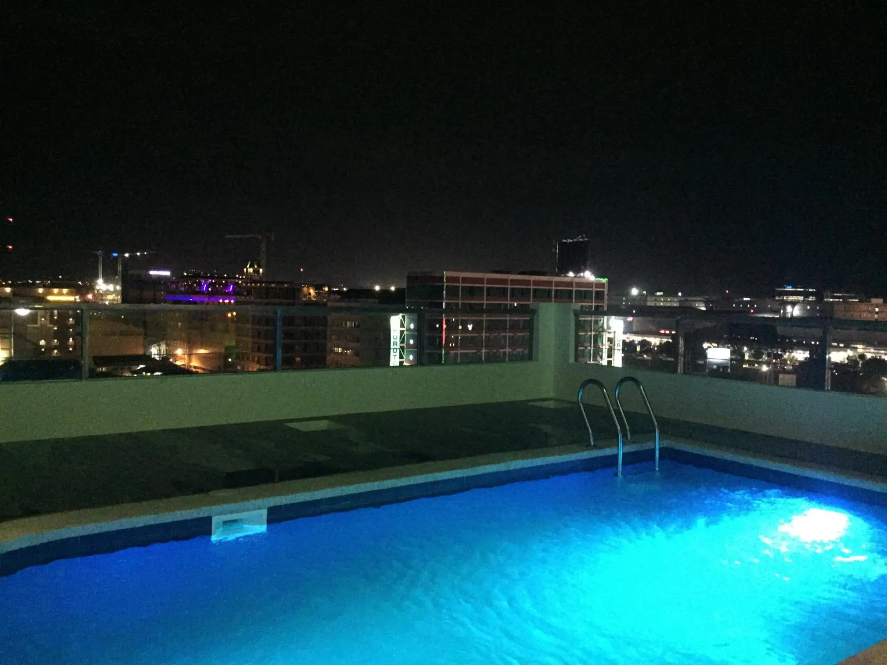 Property building in Dalian Peak Hotel Property building in Dalian Peak Hotel