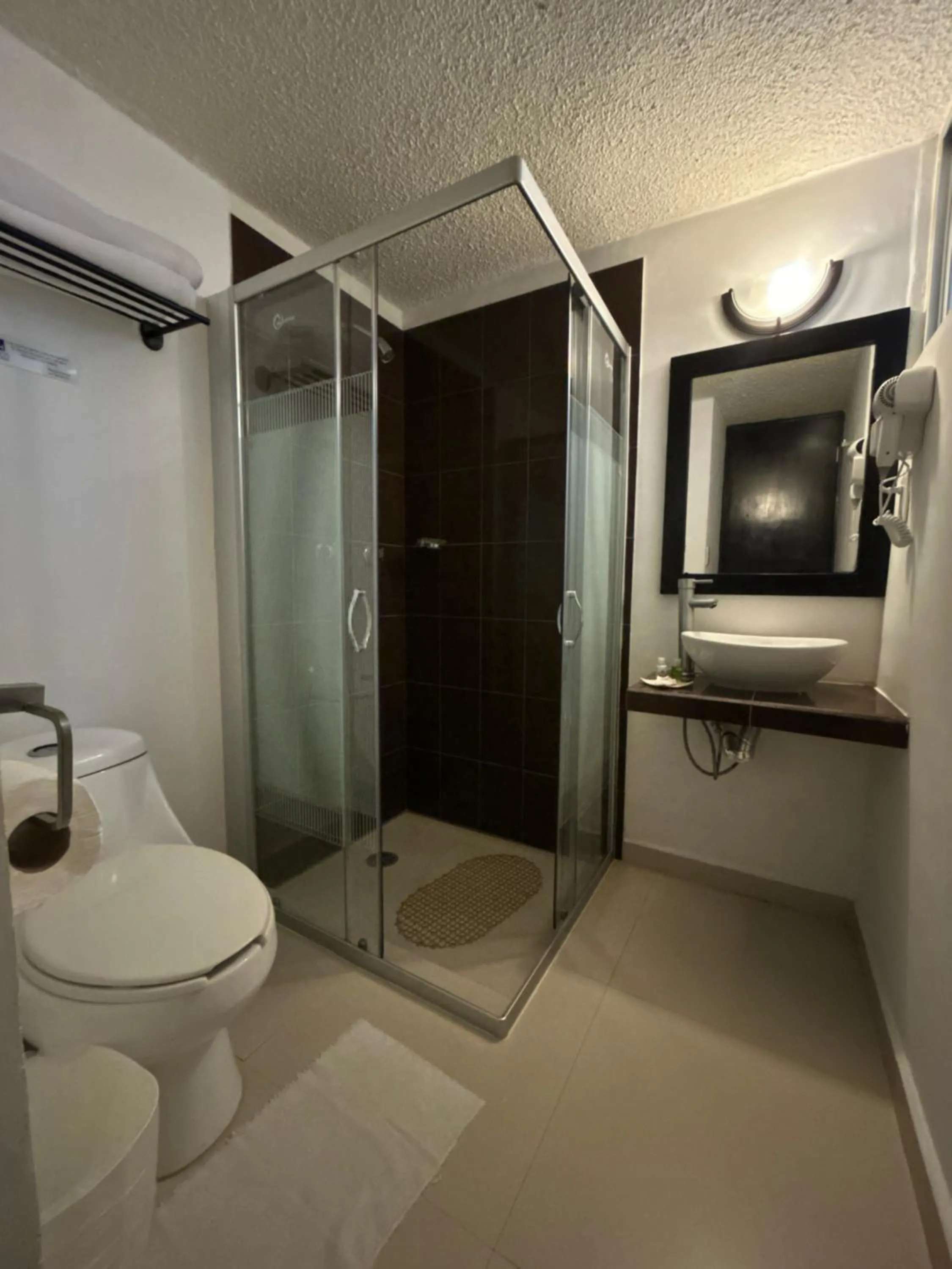 Bathroom in Choco's Hotel