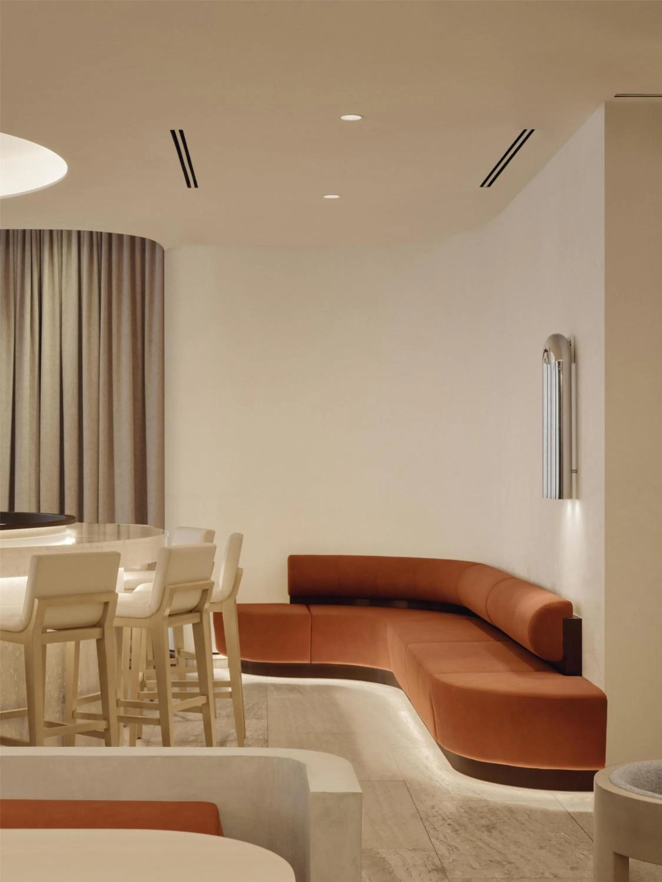 Restaurant/places to eat in Vogue Hotel Montreal Downtown, Curio Collection by Hilton