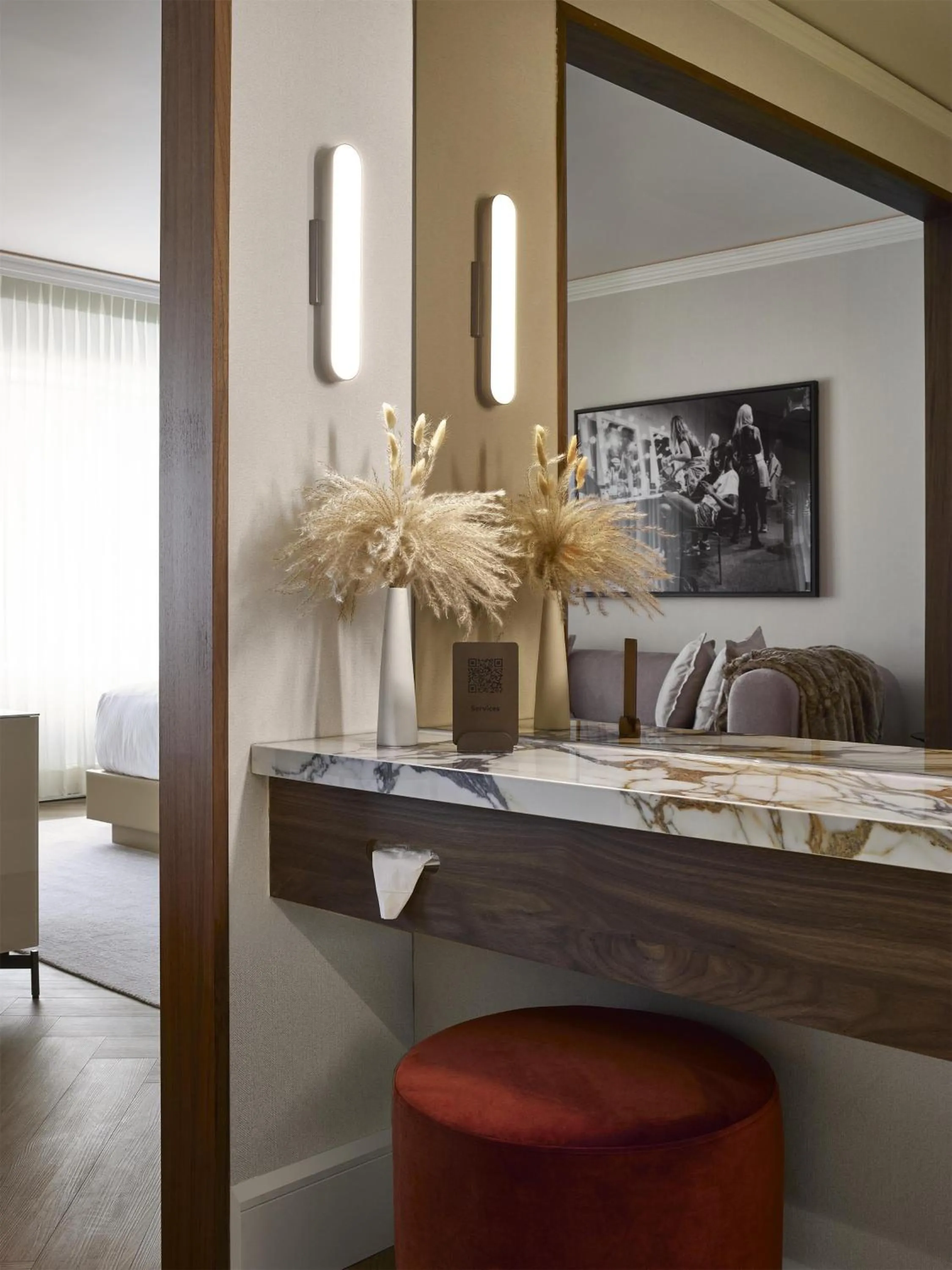 Bathroom, Bed in Vogue Hotel Montreal Downtown, Curio Collection by Hilton