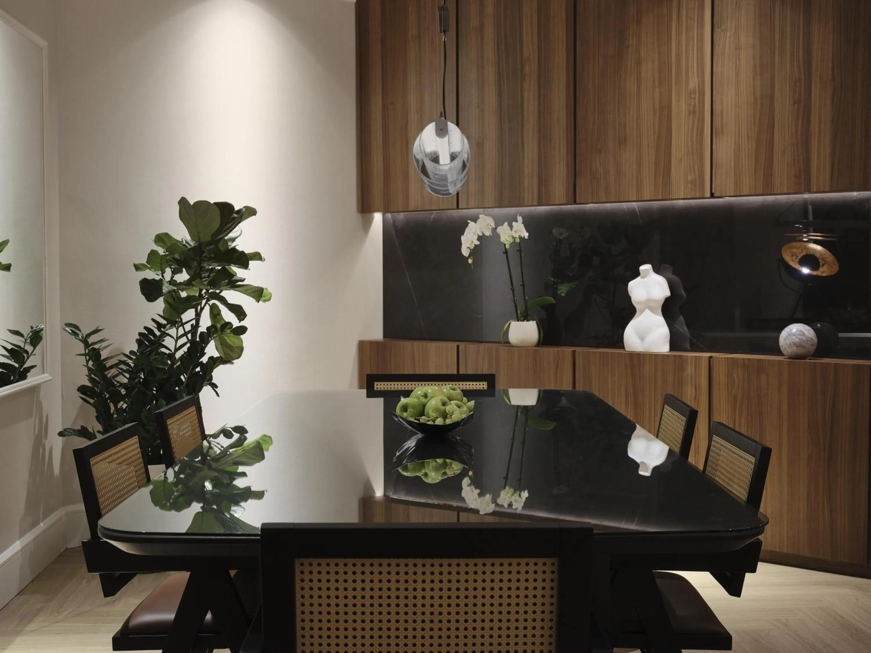 Living room in Vogue Hotel Montreal Downtown, Curio Collection by Hilton